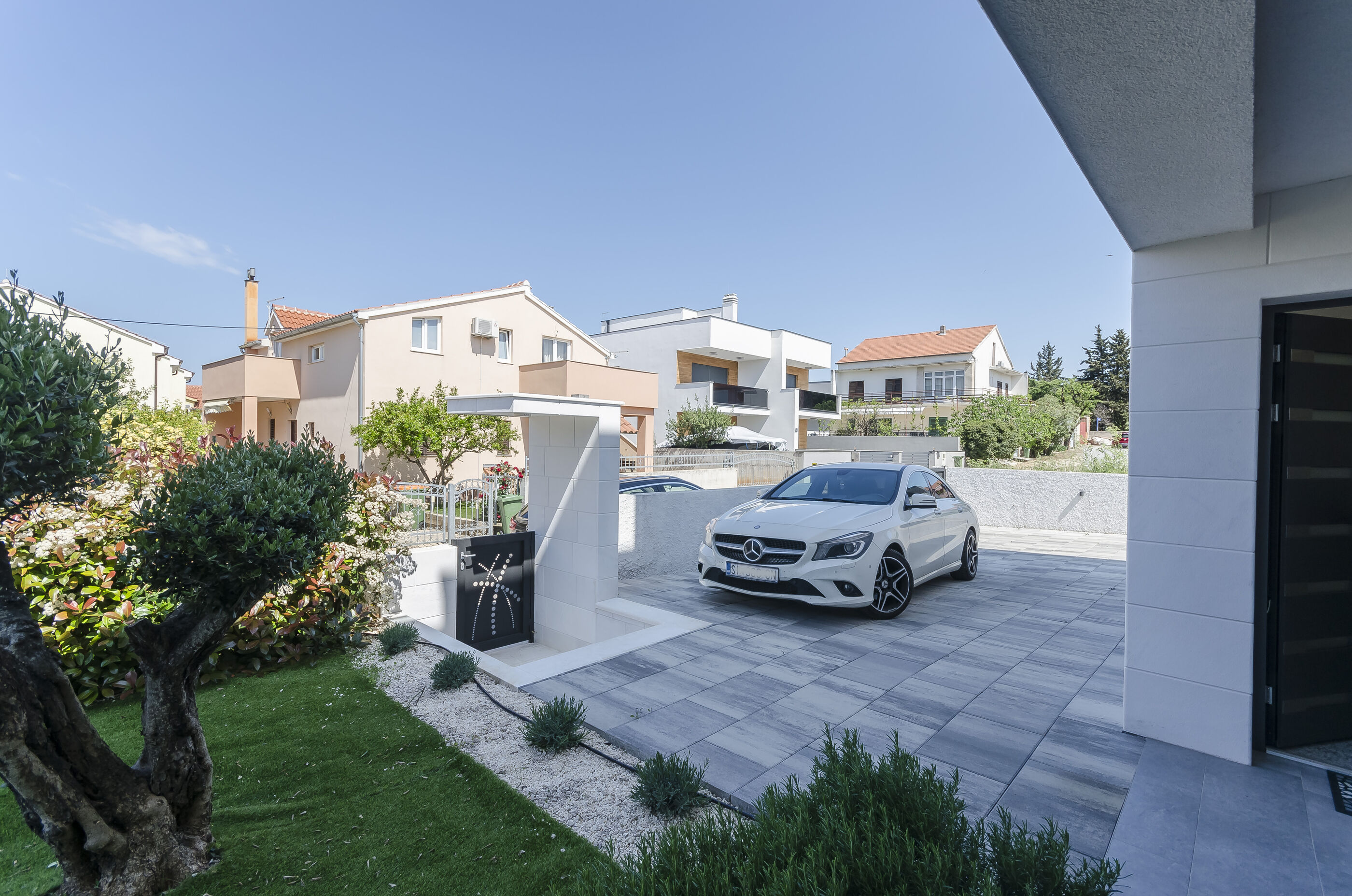 Apartments Ella 94481-A2