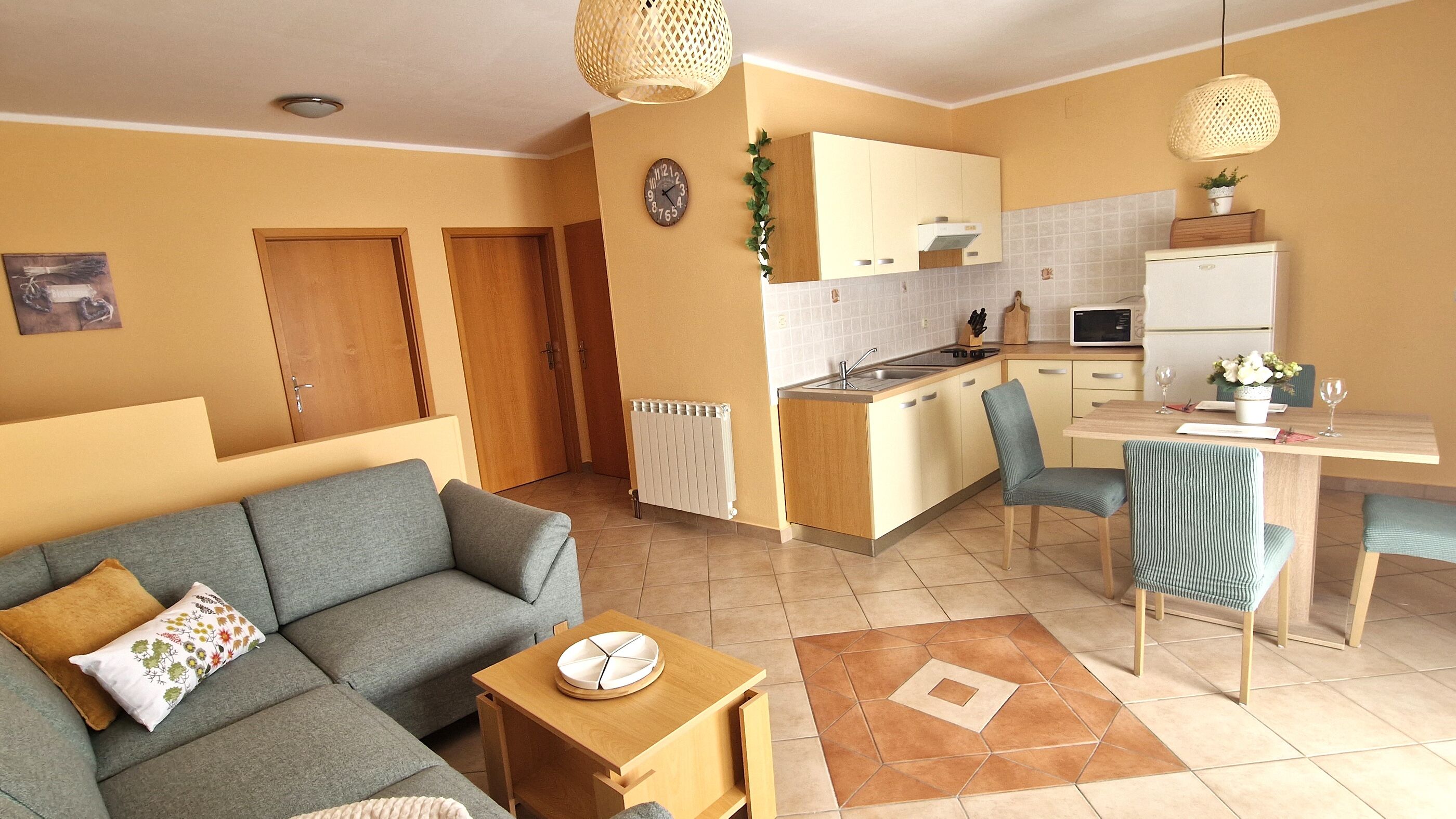 Apartments Ivan 15781-A1