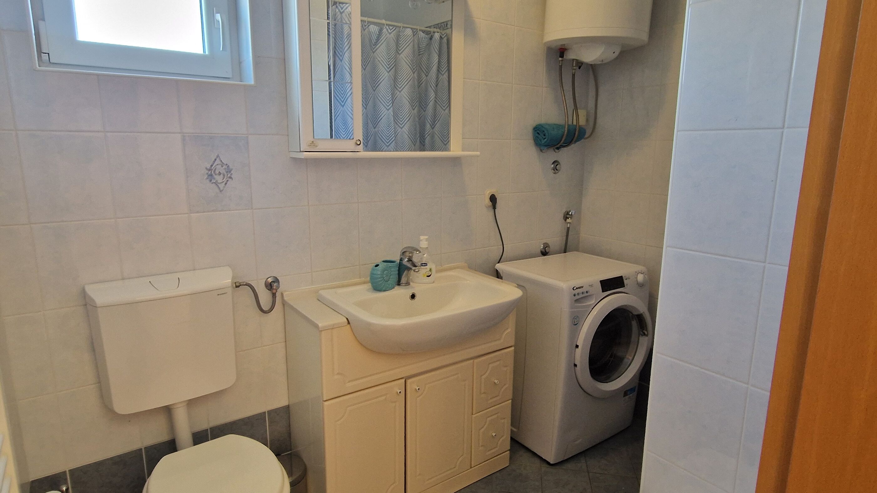 Apartments Ivan 15781-A1