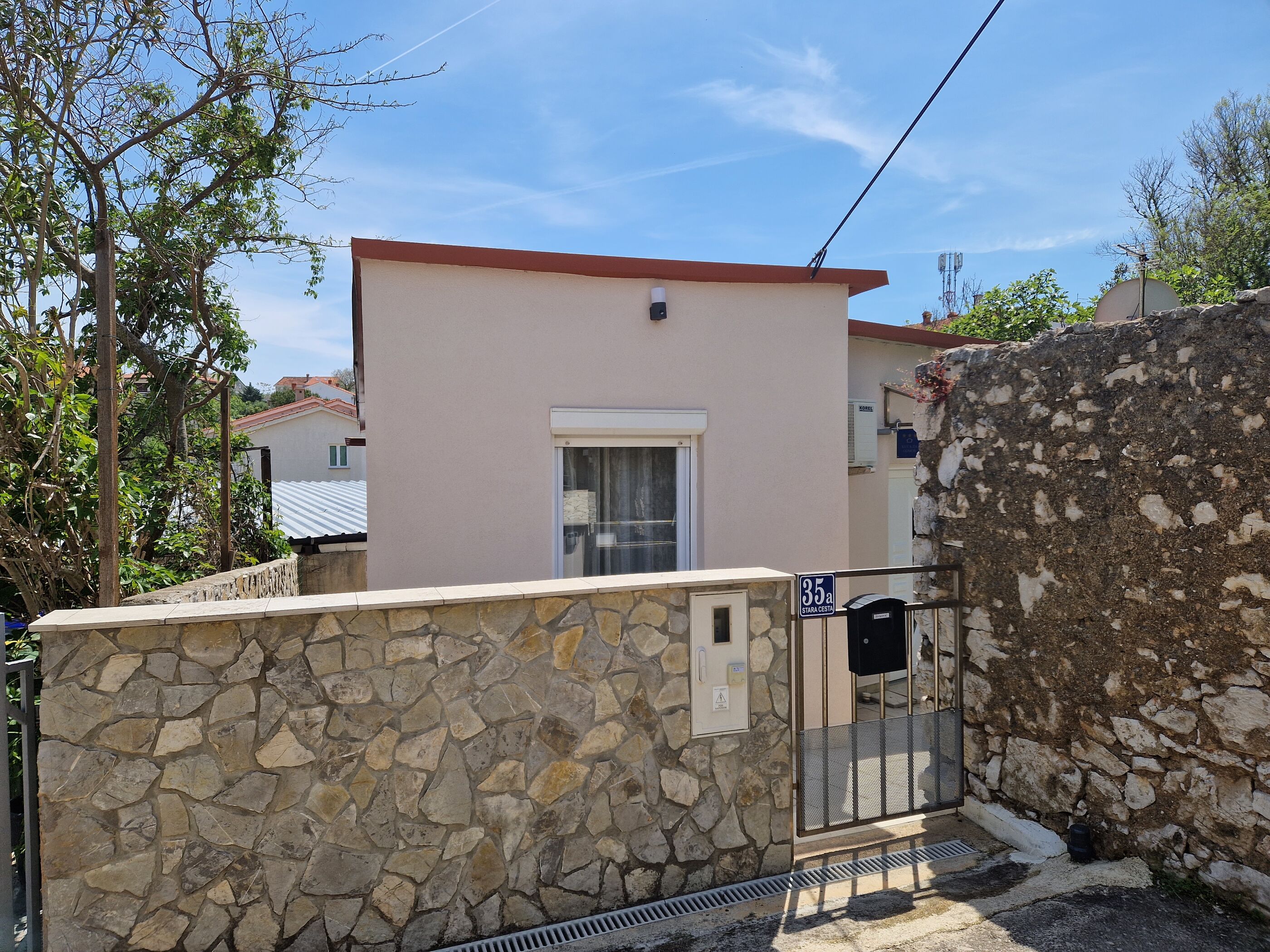 House Petra 1 94291-K1