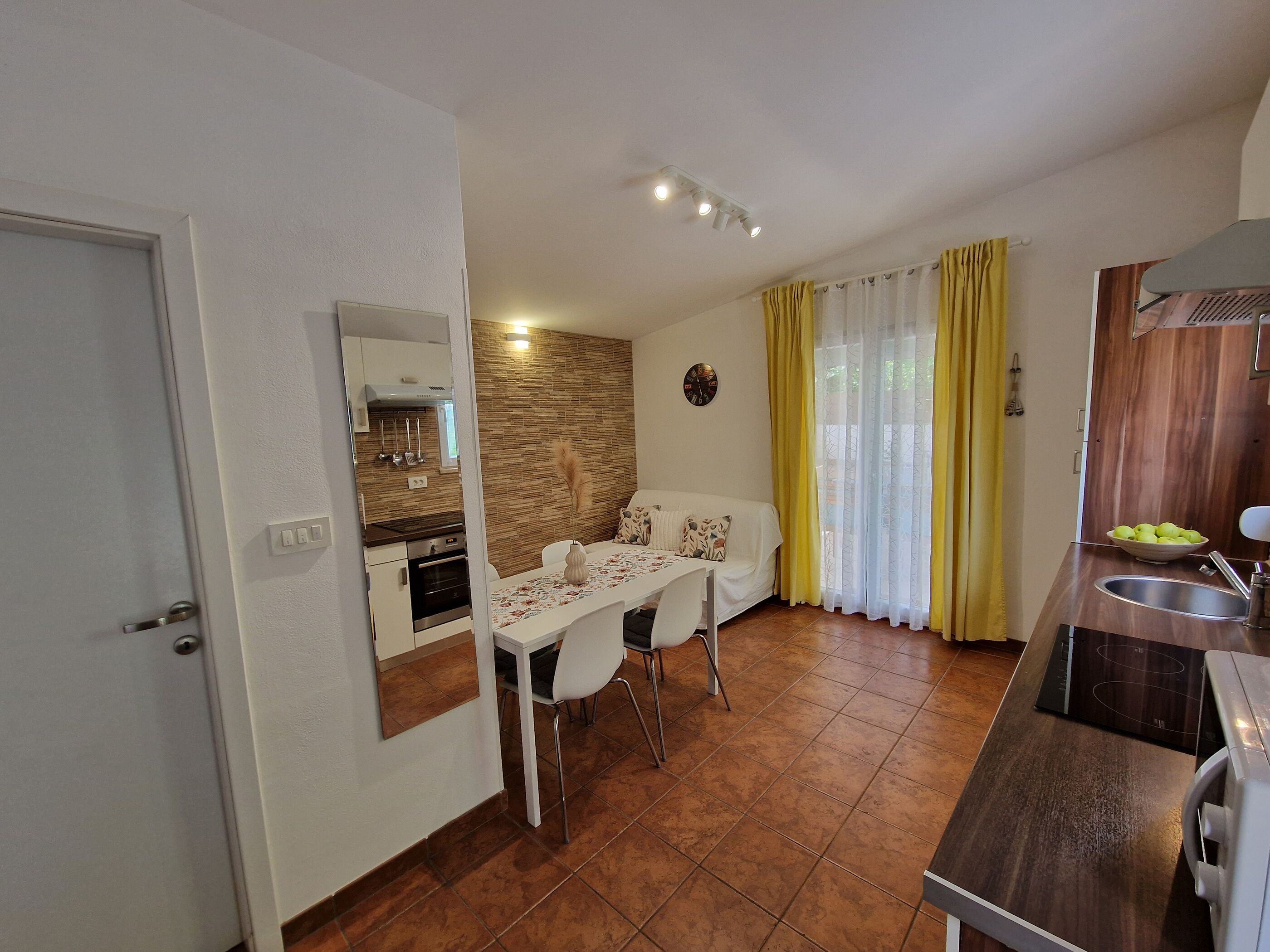 House Petra 1 94291-K1