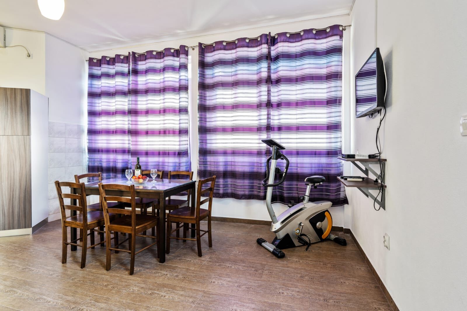 House Jakov 94531-K1