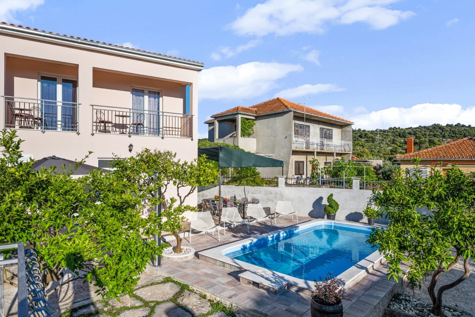 House Jakov 94531-K1