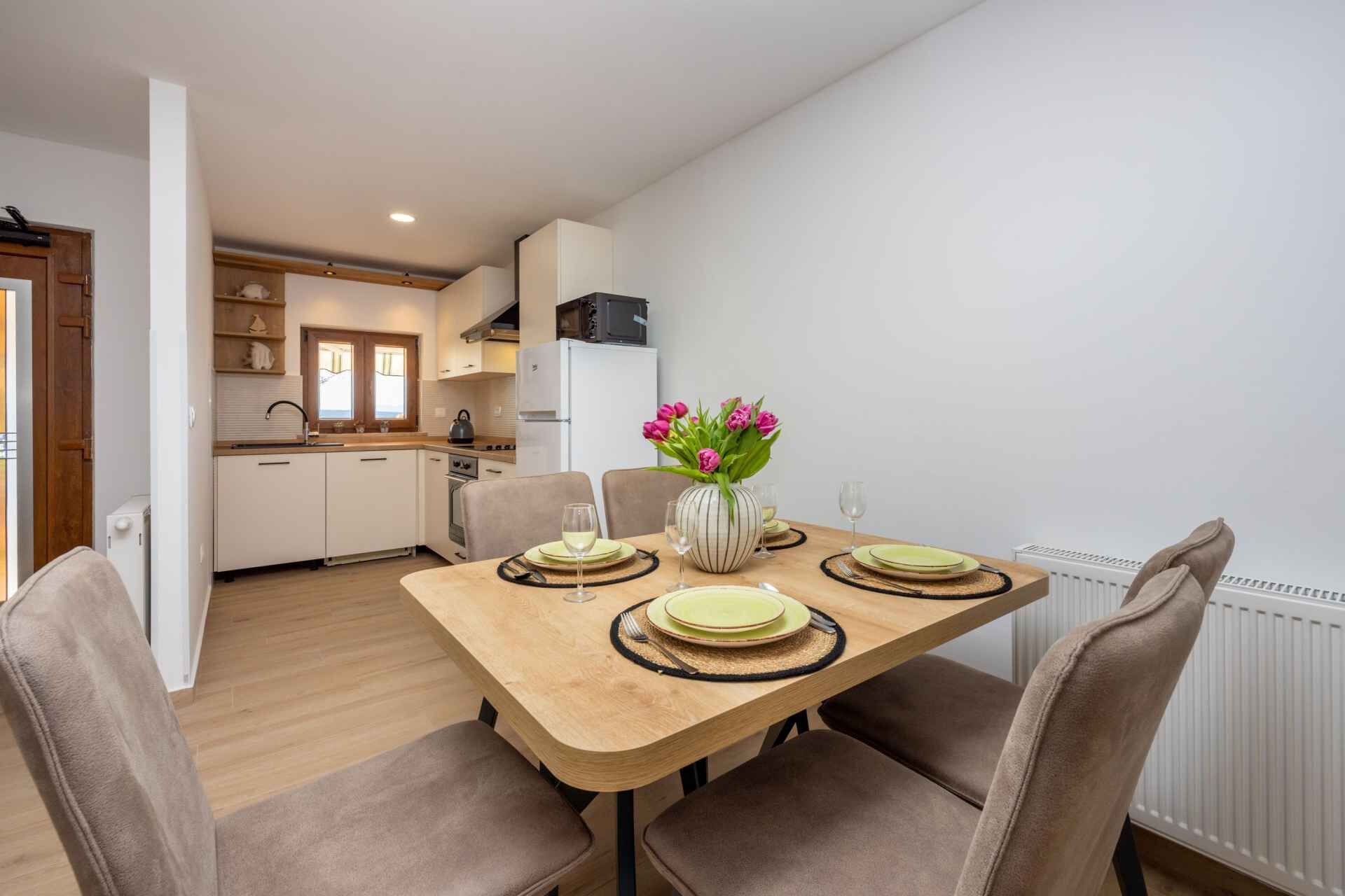 House Viktoria 94392-K1
