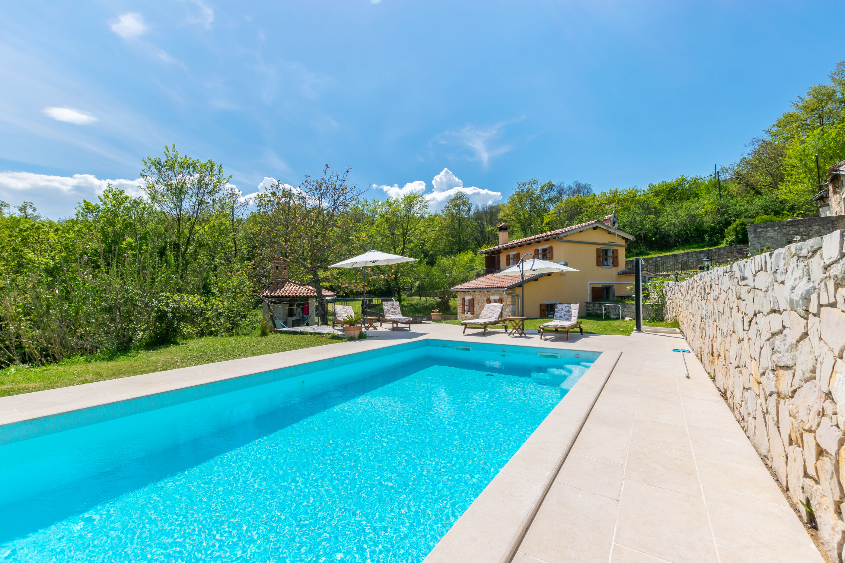 House Rada i  Stanisav 91502-K1