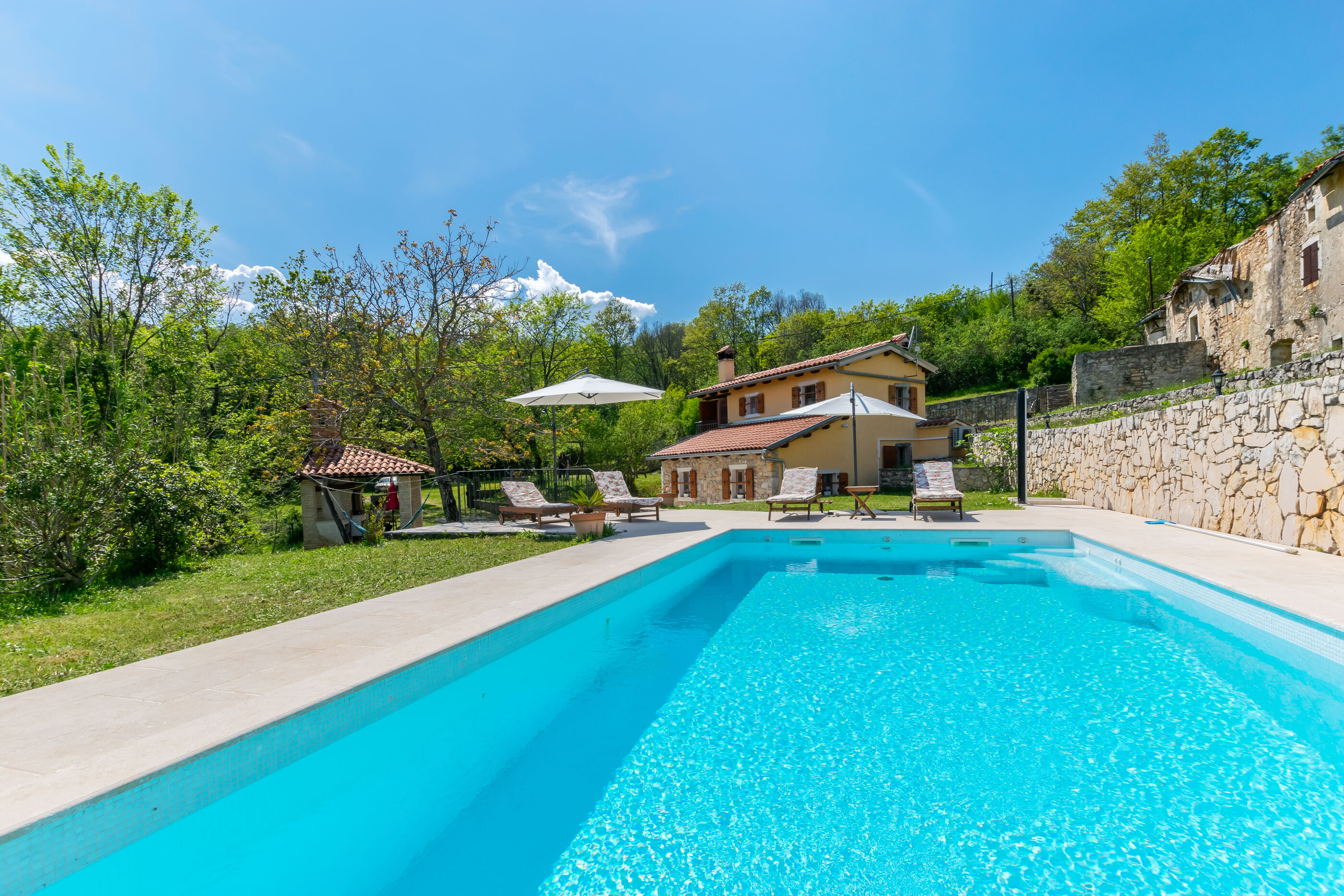 House Rada i  Stanisav 91502-K1