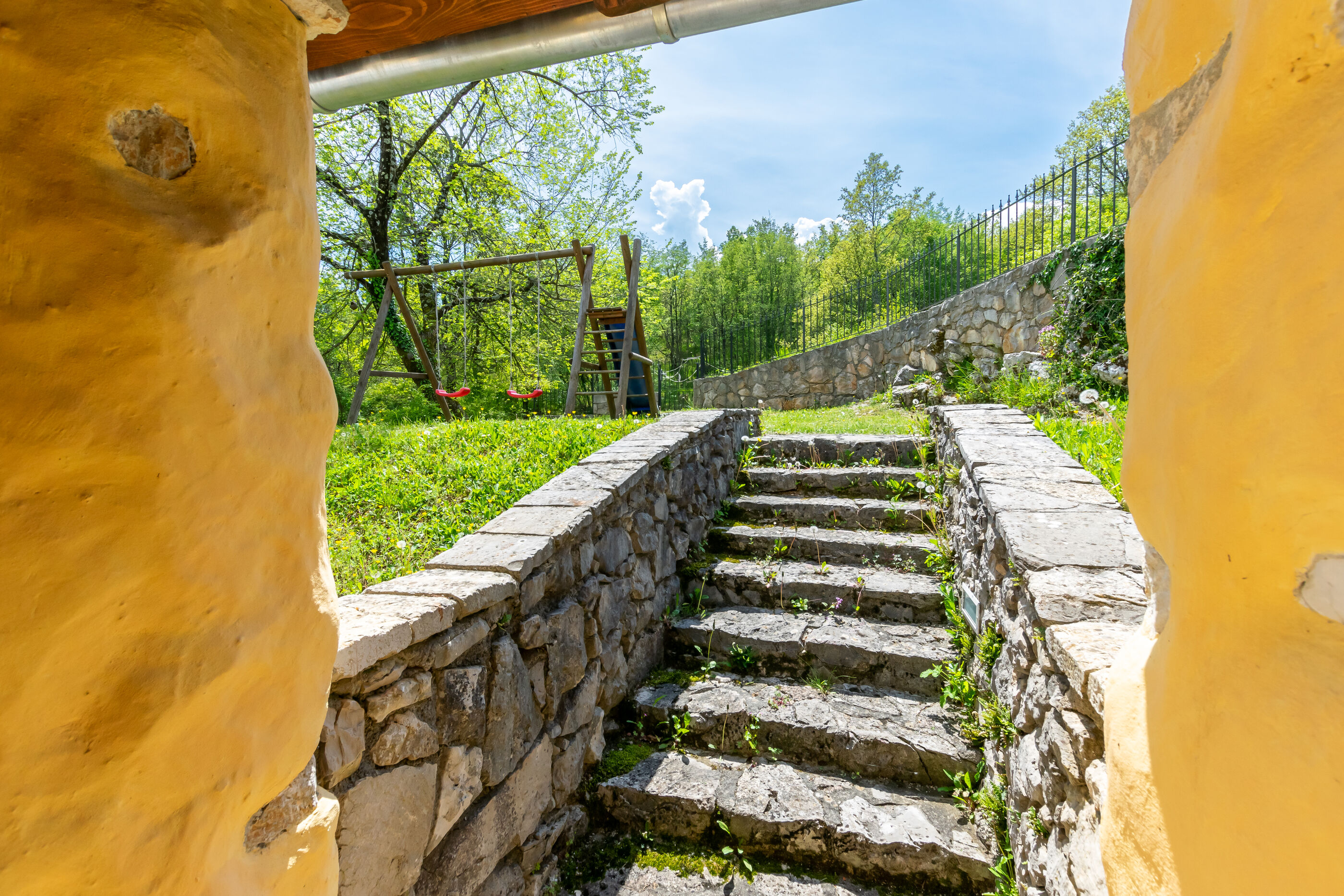 House Rada i  Stanisav 91502-K1