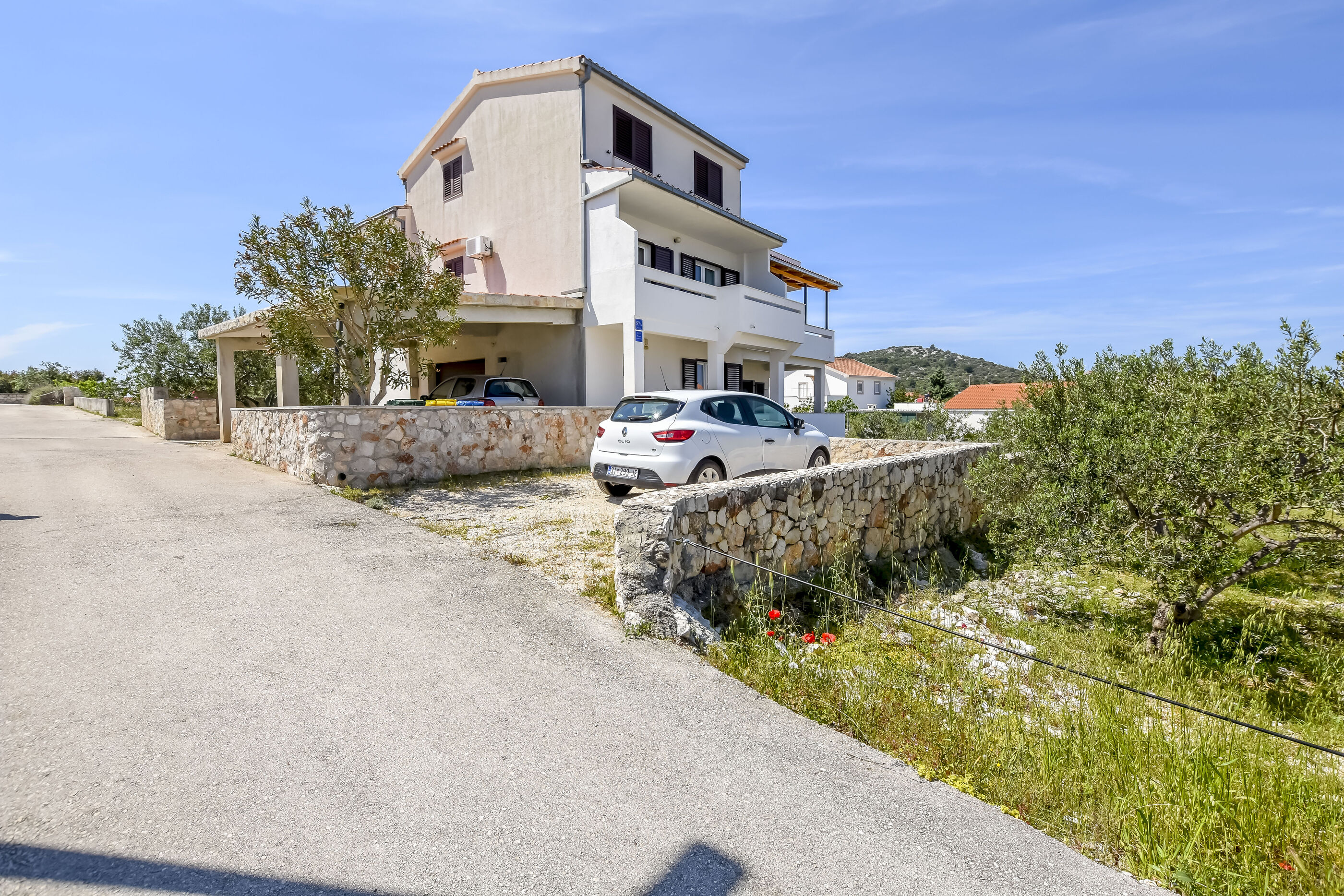 Apartments Mirta 22751-A3