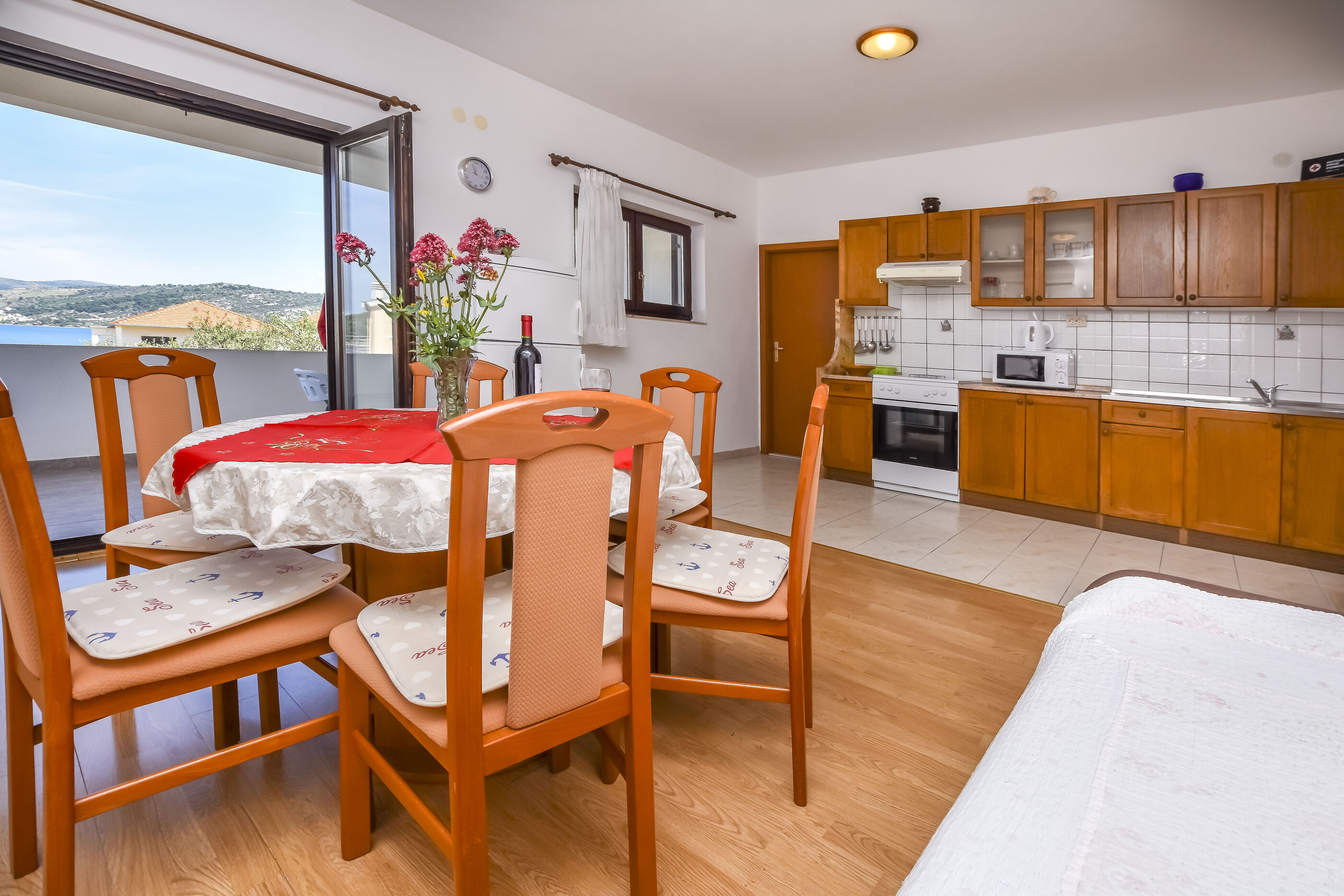Apartments Mirta 22751-A1