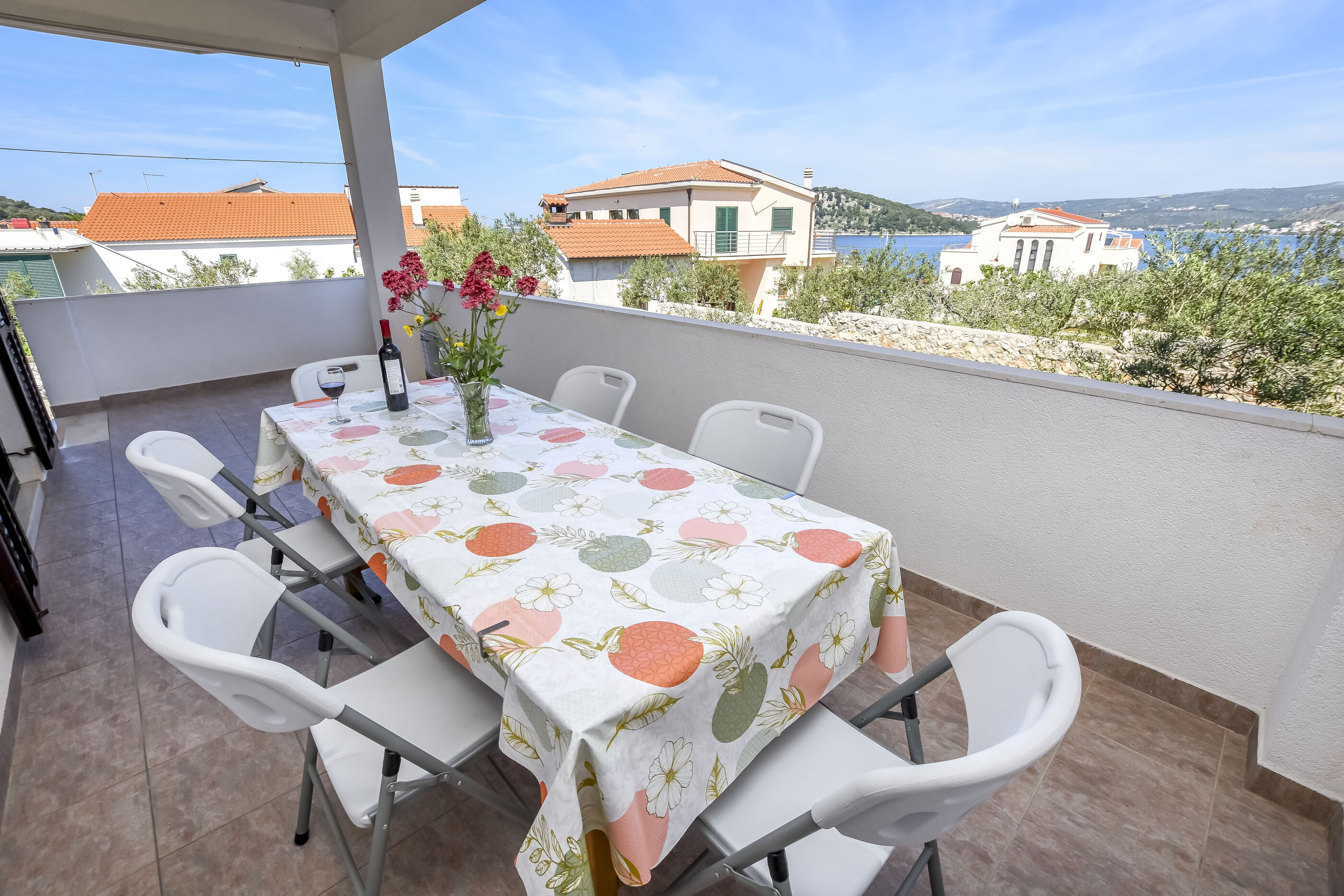 Apartments Mirta 22751-A1