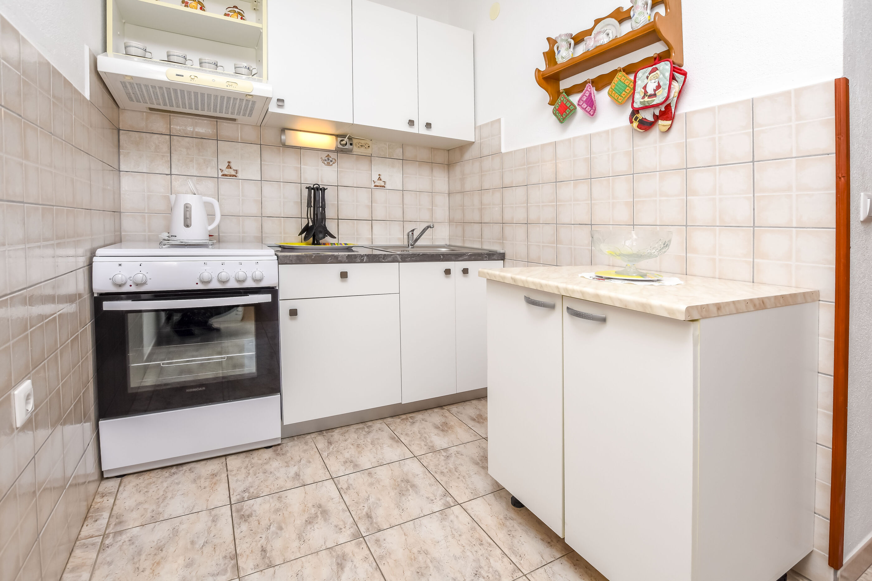 Apartments Mirta 22751-A2