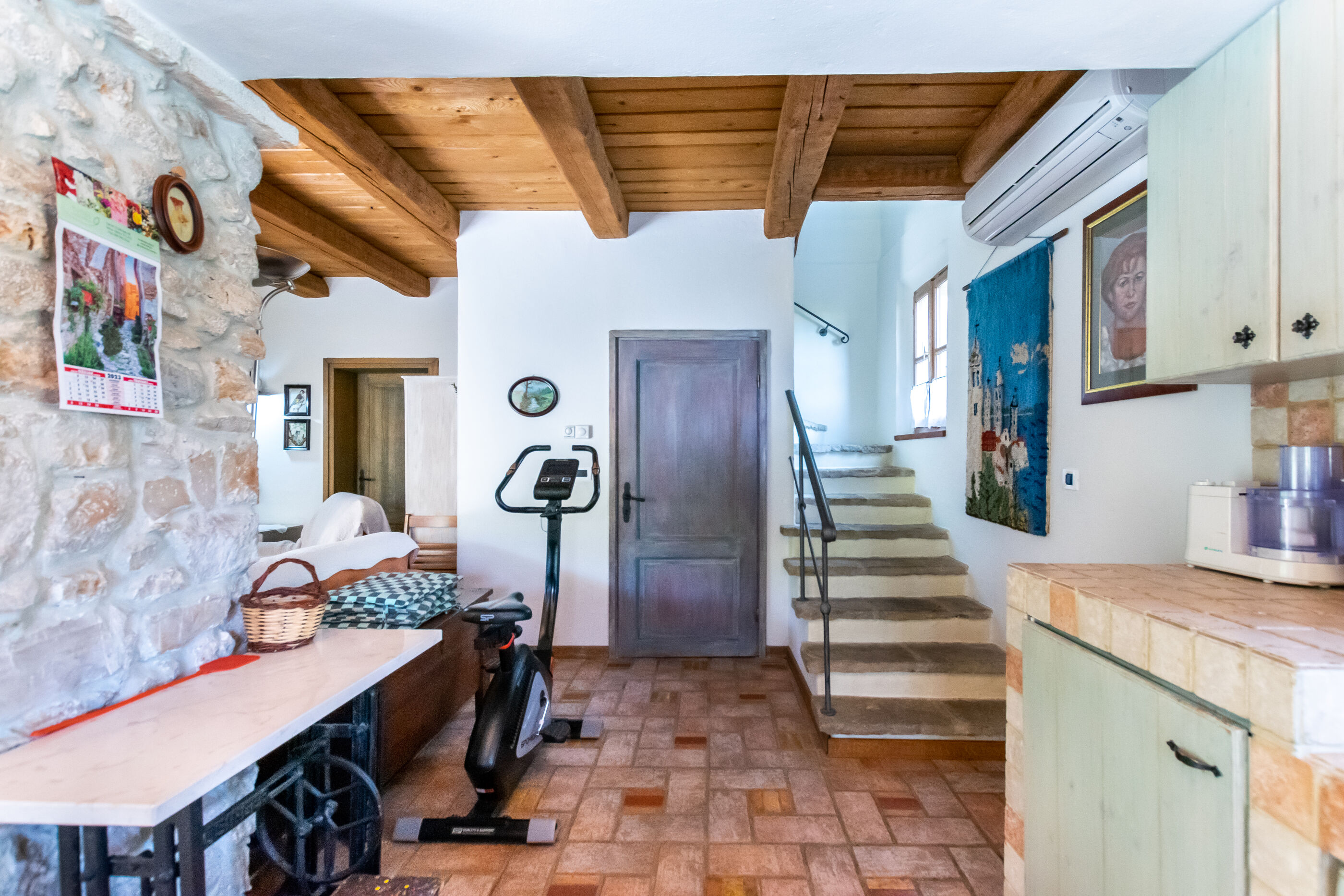 House Rada i  Stanisav 91502-K1