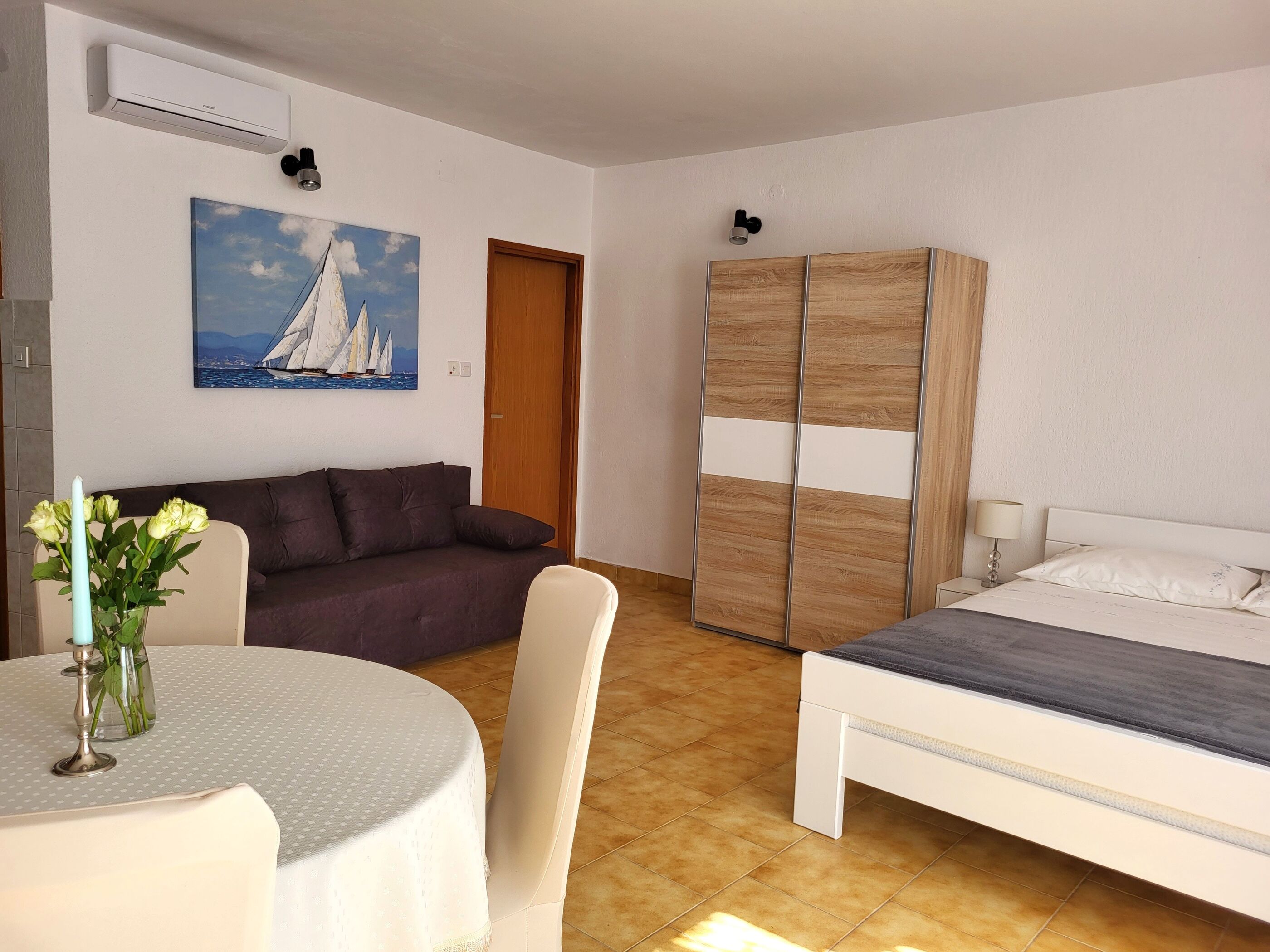 Apartments Gorana 60351-A1