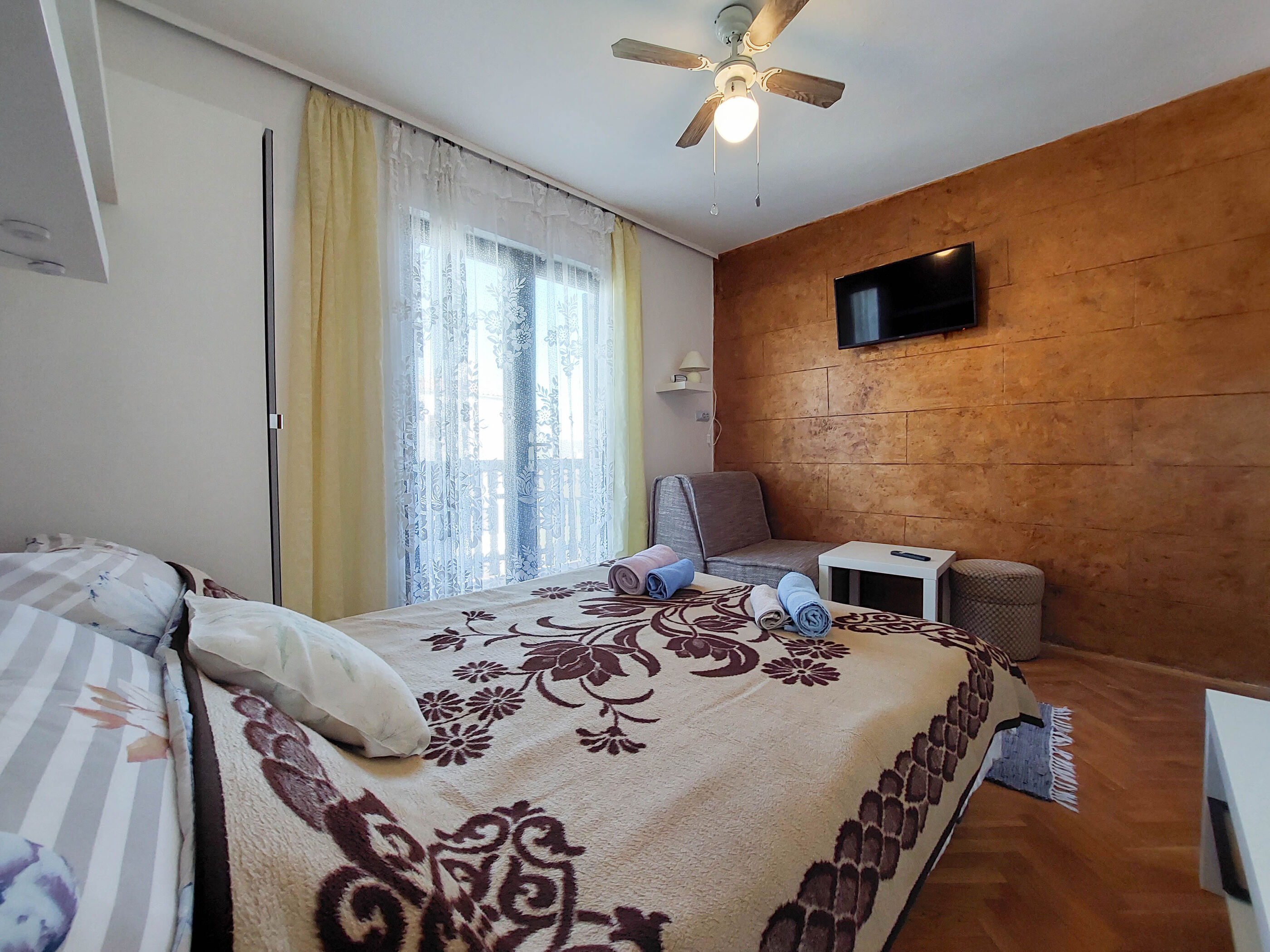 Apartment and Room Marica 60401-S2