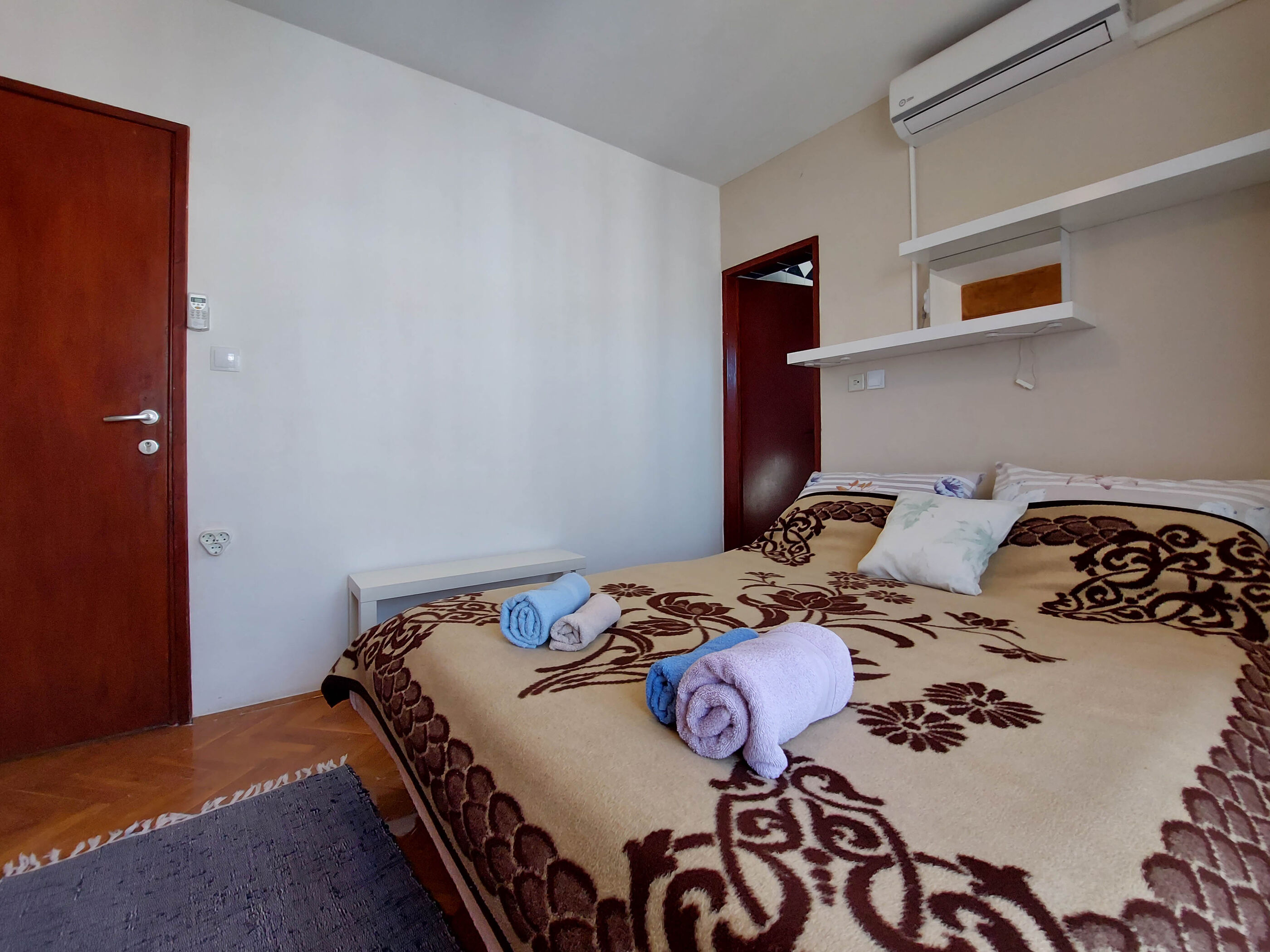 Apartment and Room Marica 60401-S2