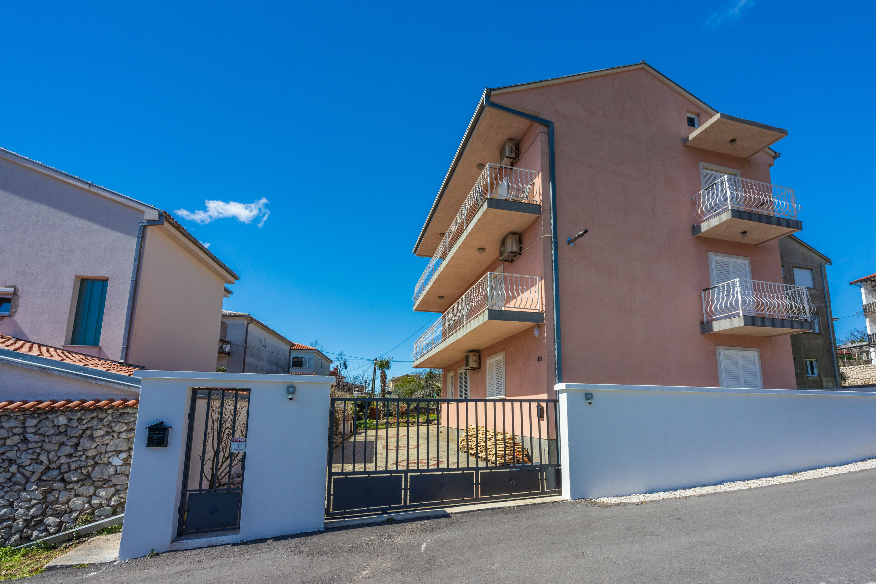 Apartments Trossana 62472-A2