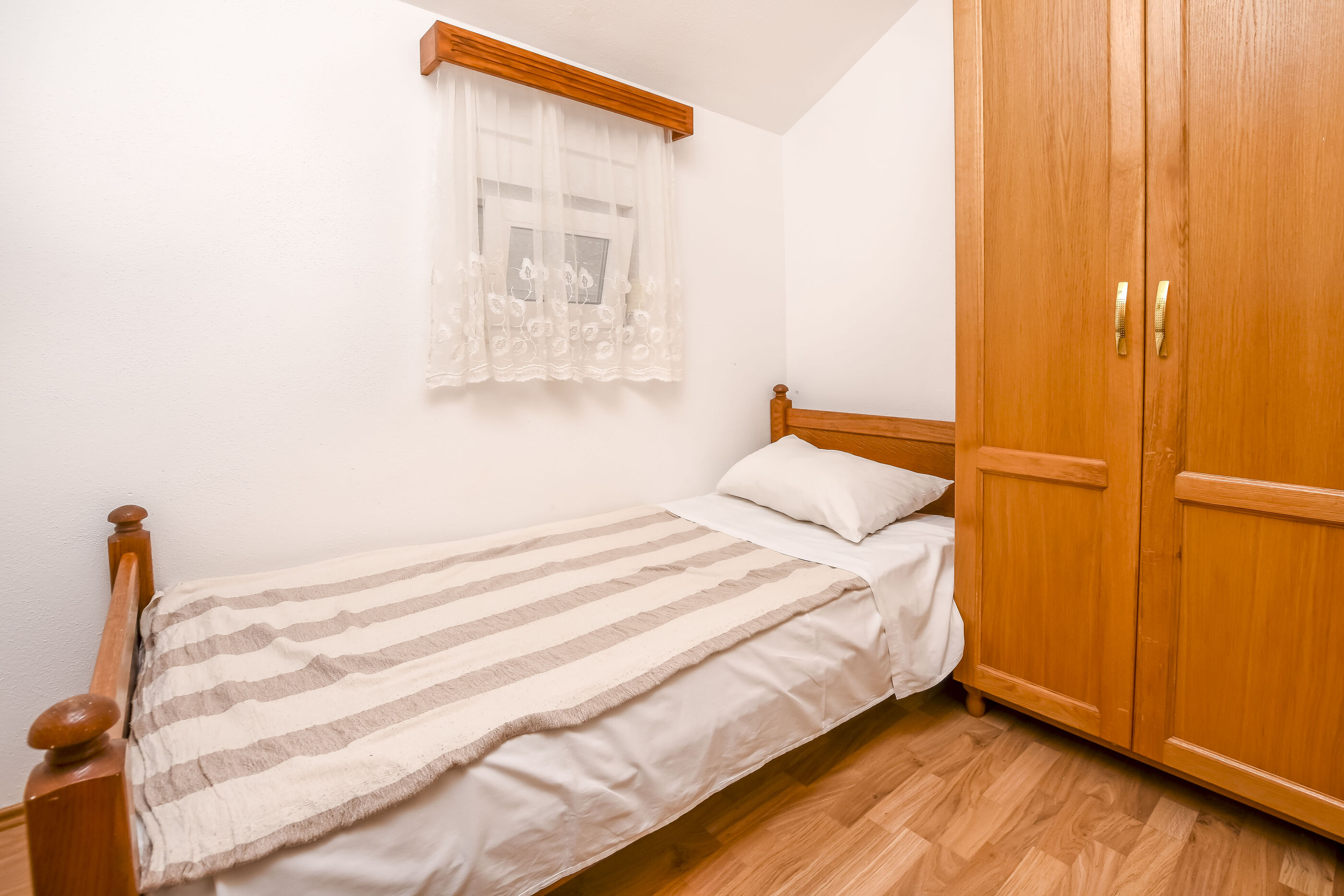 Apartments Zdravko 22811-A2