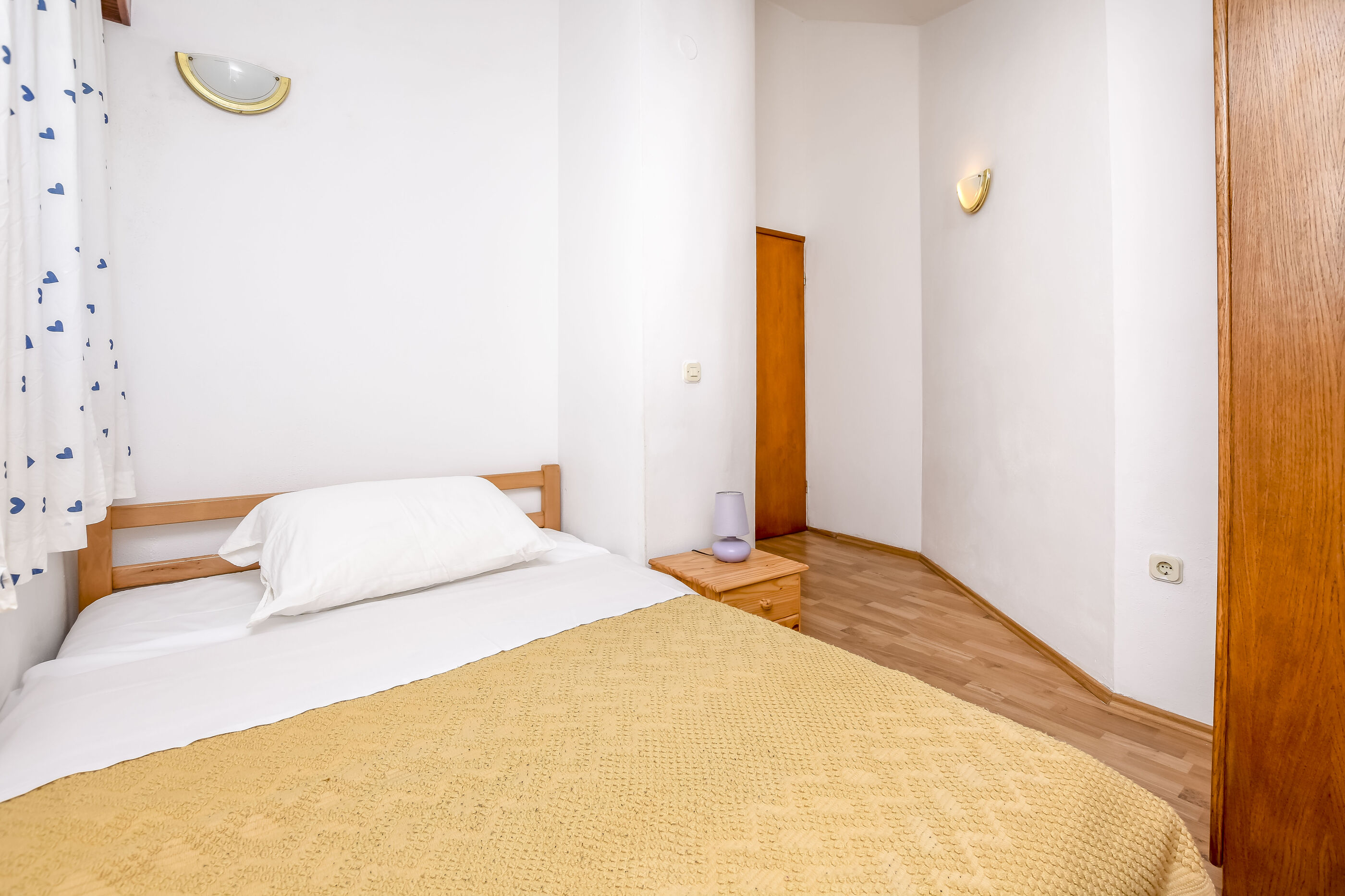 Apartments Zdravko 22811-A3
