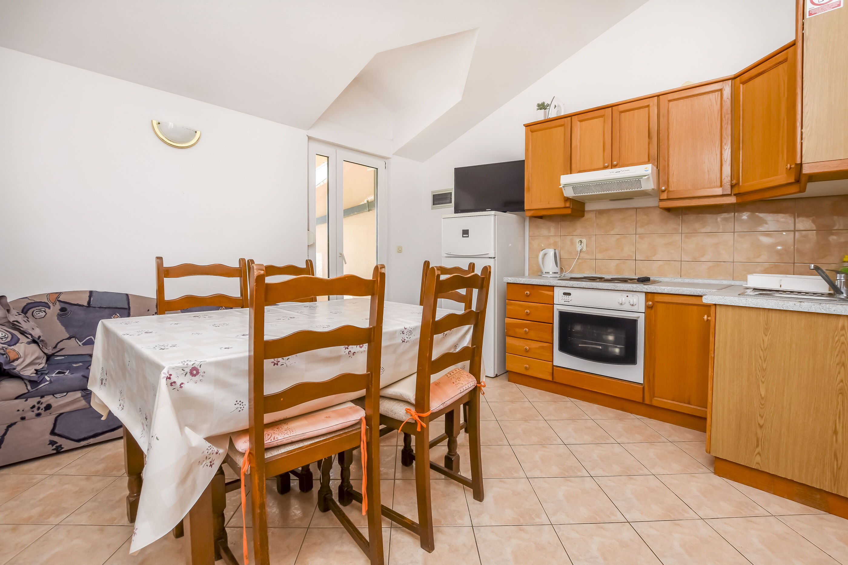 Apartments Zdravko 22811-A3