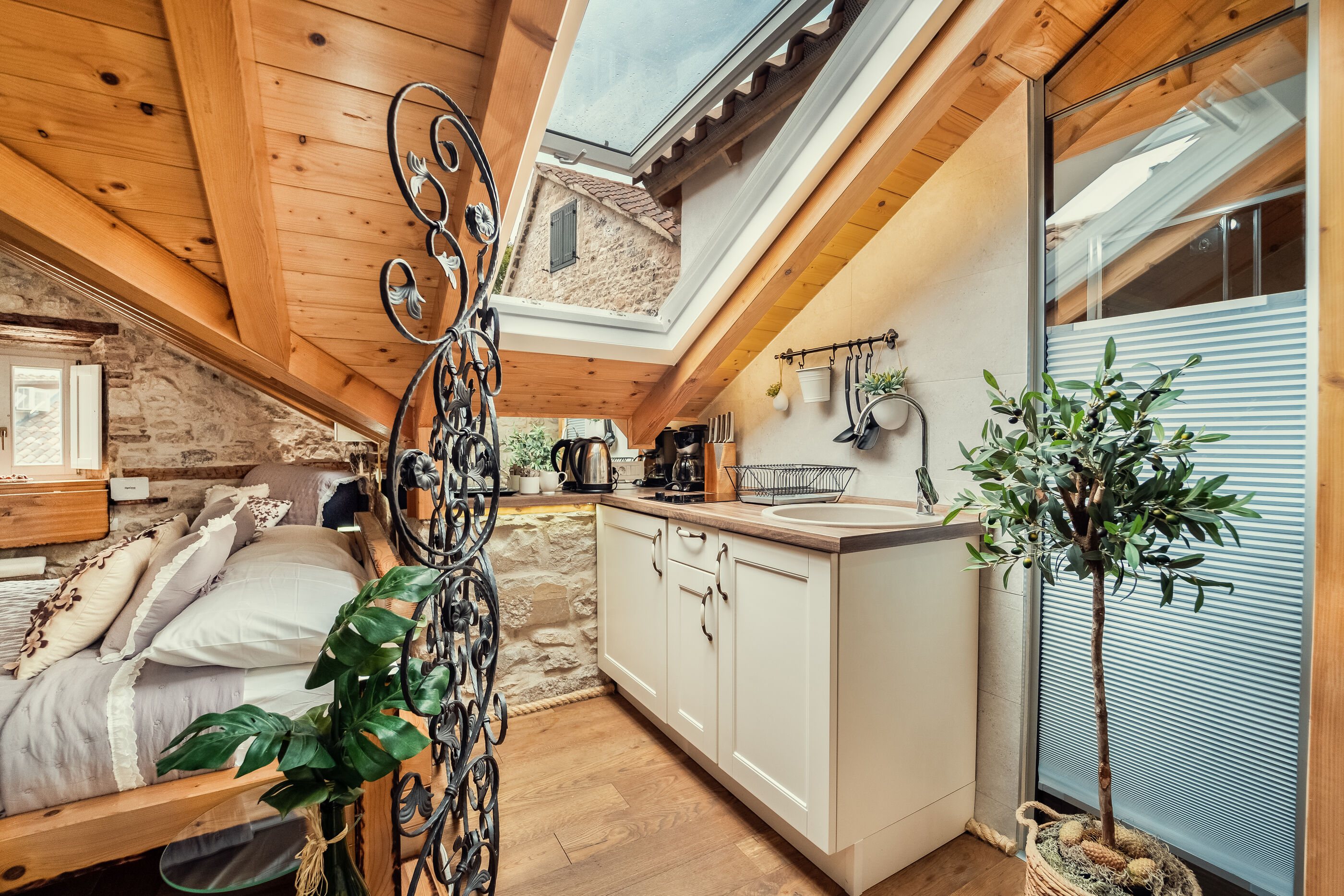 Apartment Gorgeous Historic Home 93381-A1