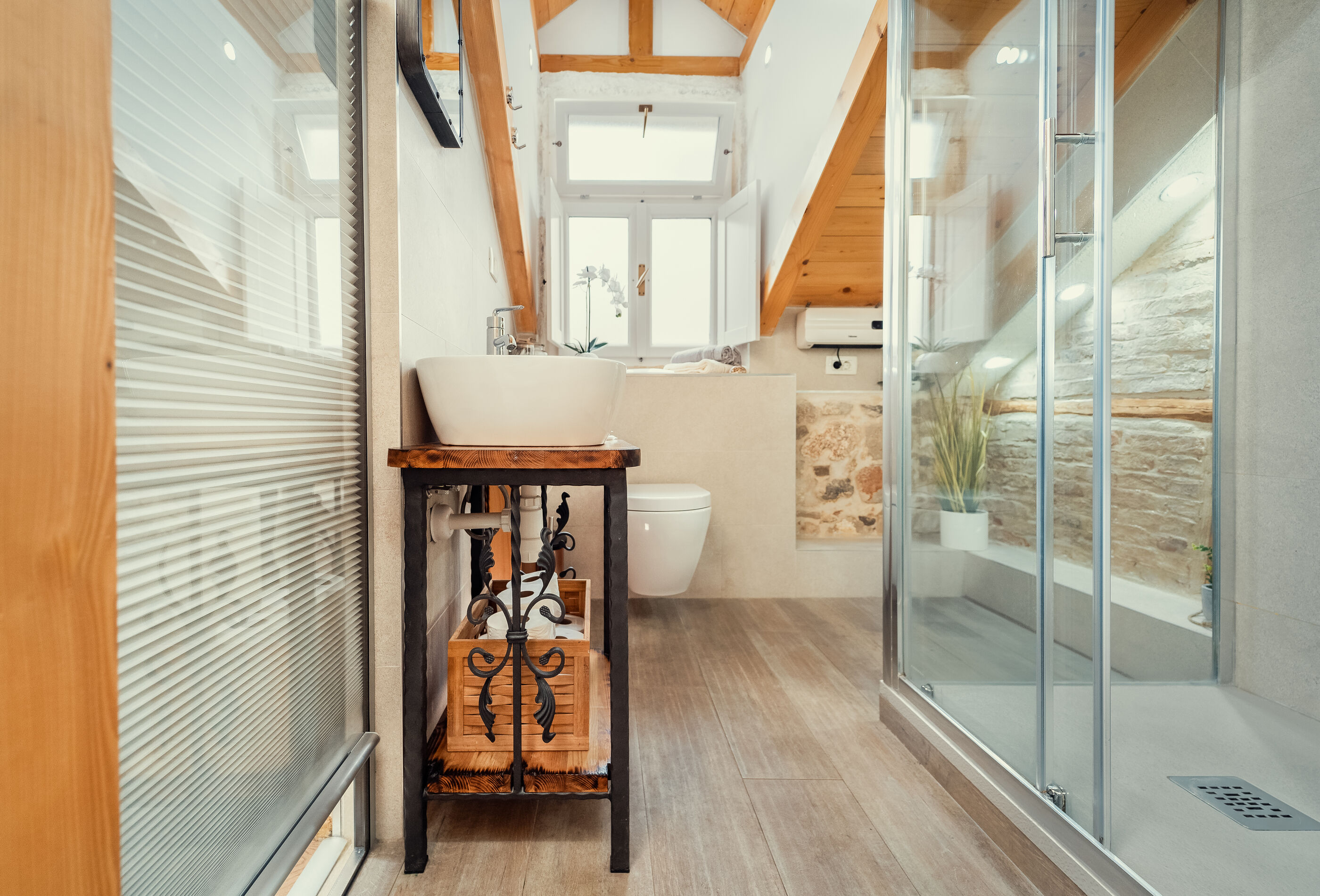 Apartment Gorgeous Historic Home 93381-A1