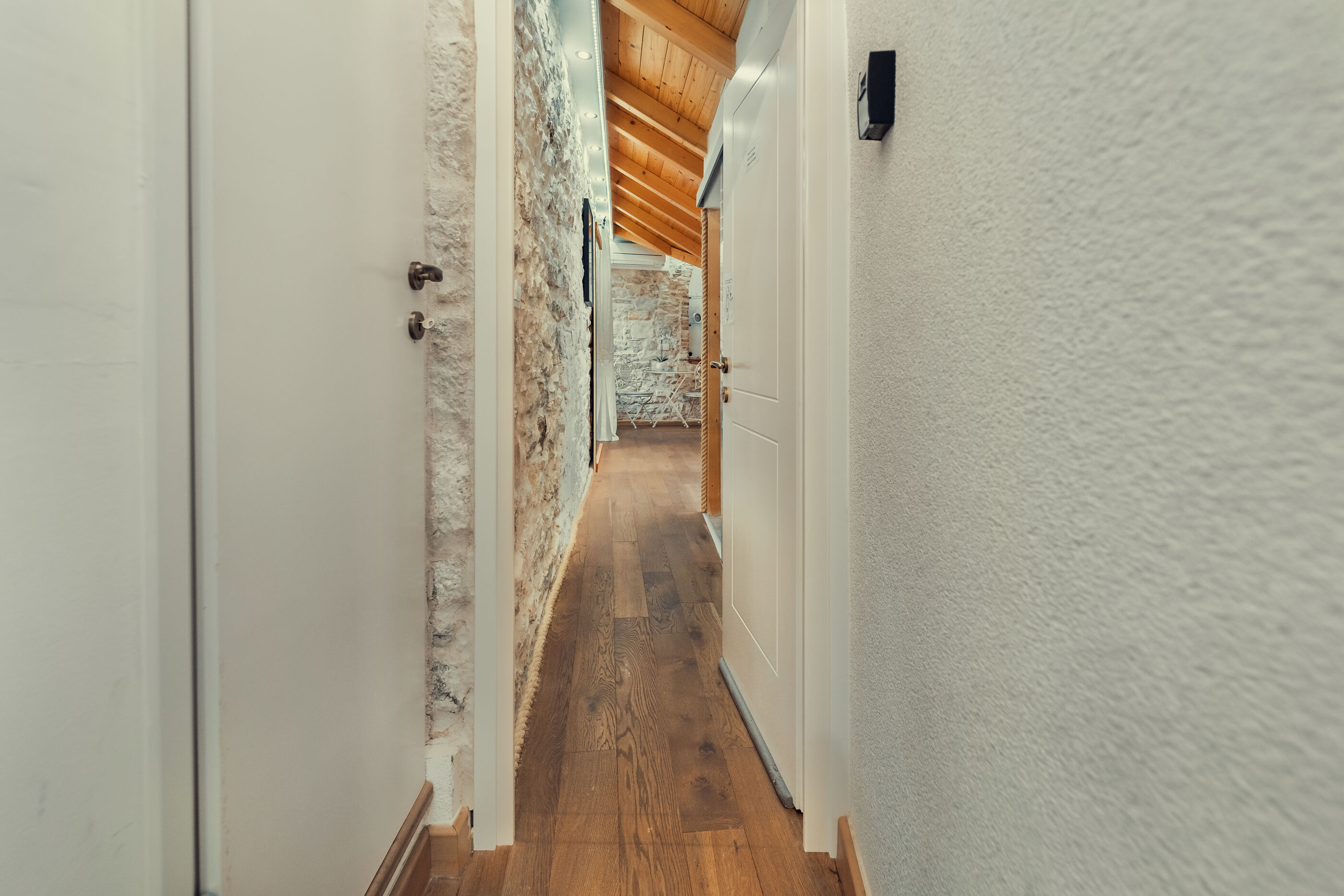 Apartment Gorgeous Historic Home 93381-A1