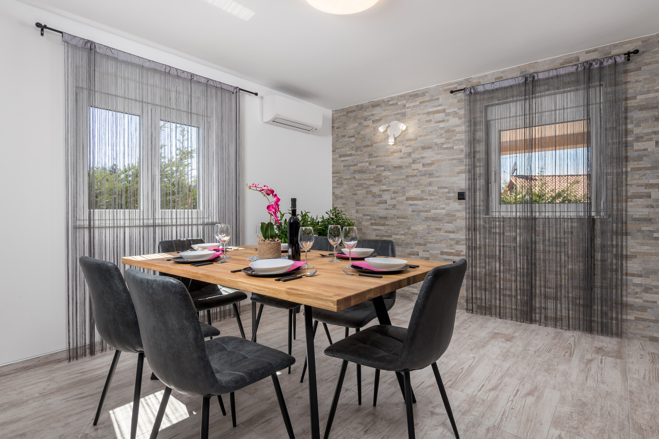 House Lemily 94701-K1