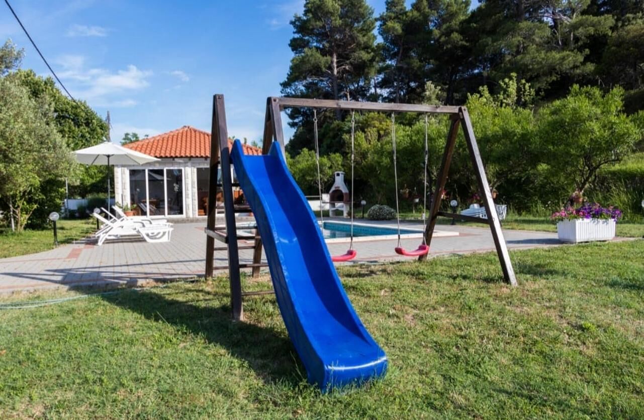 Apartments Zeljka B 94761-A1