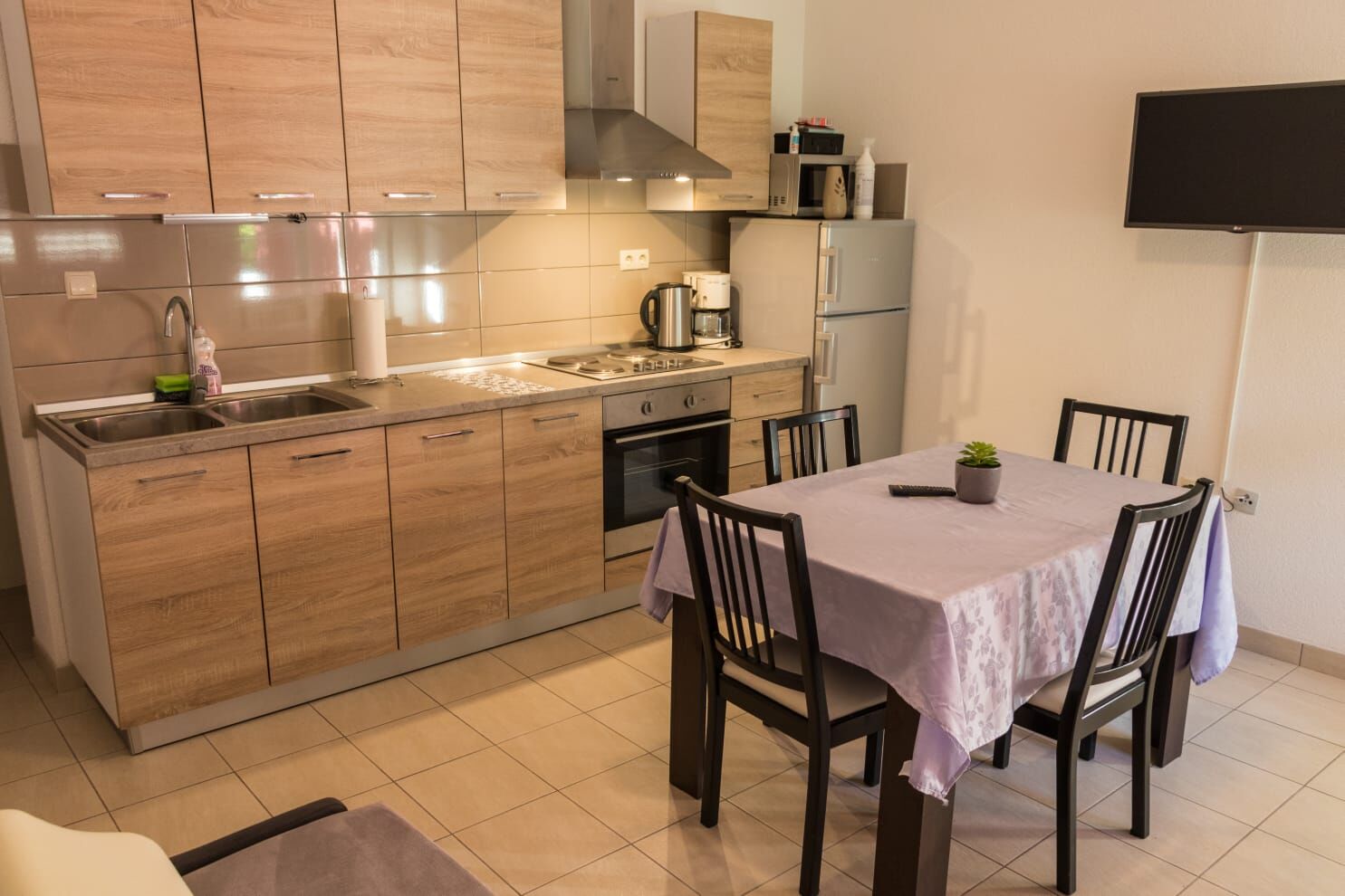 Apartments Zeljka B 94761-A2