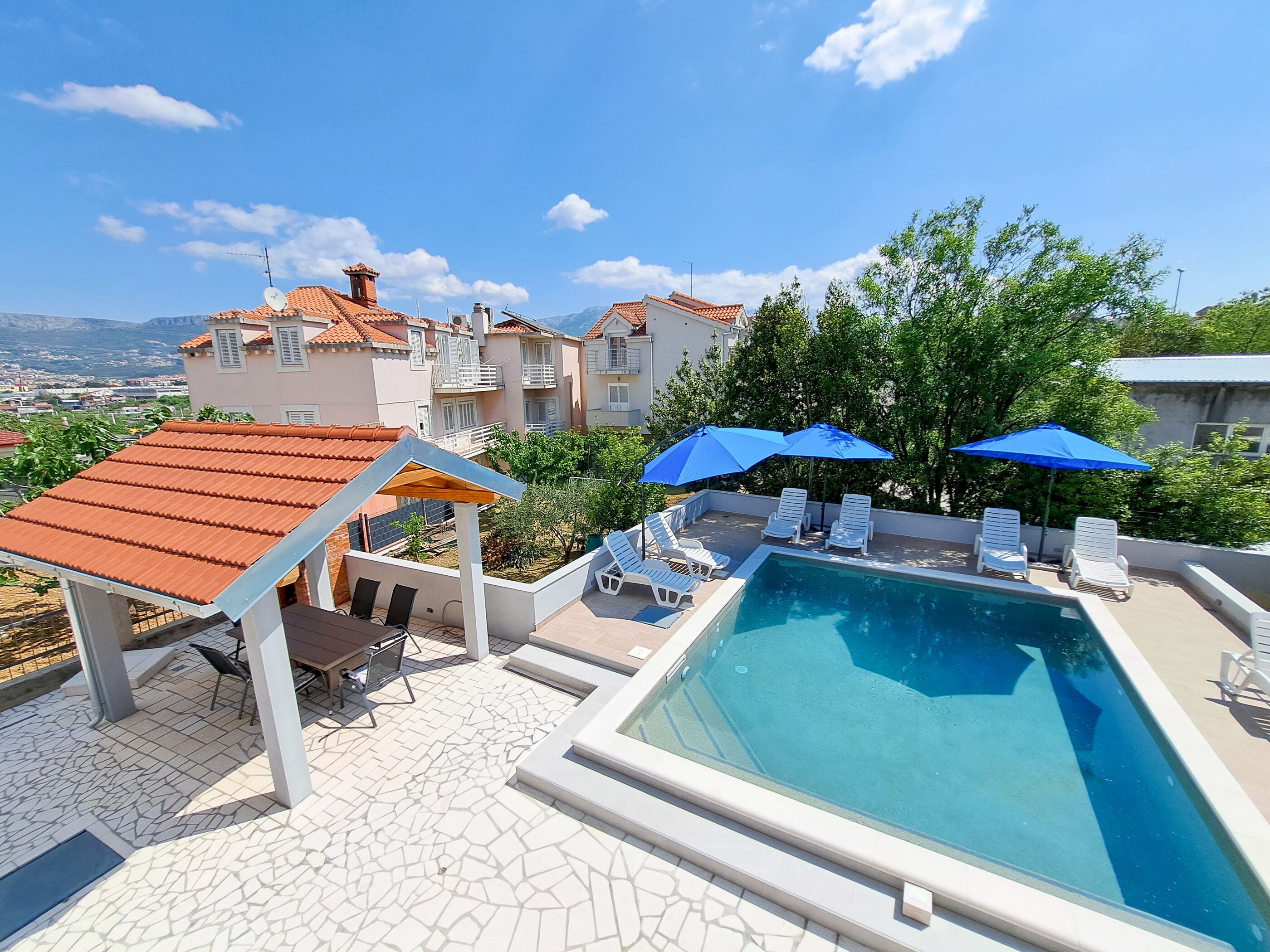 Photo of Apartments Mile