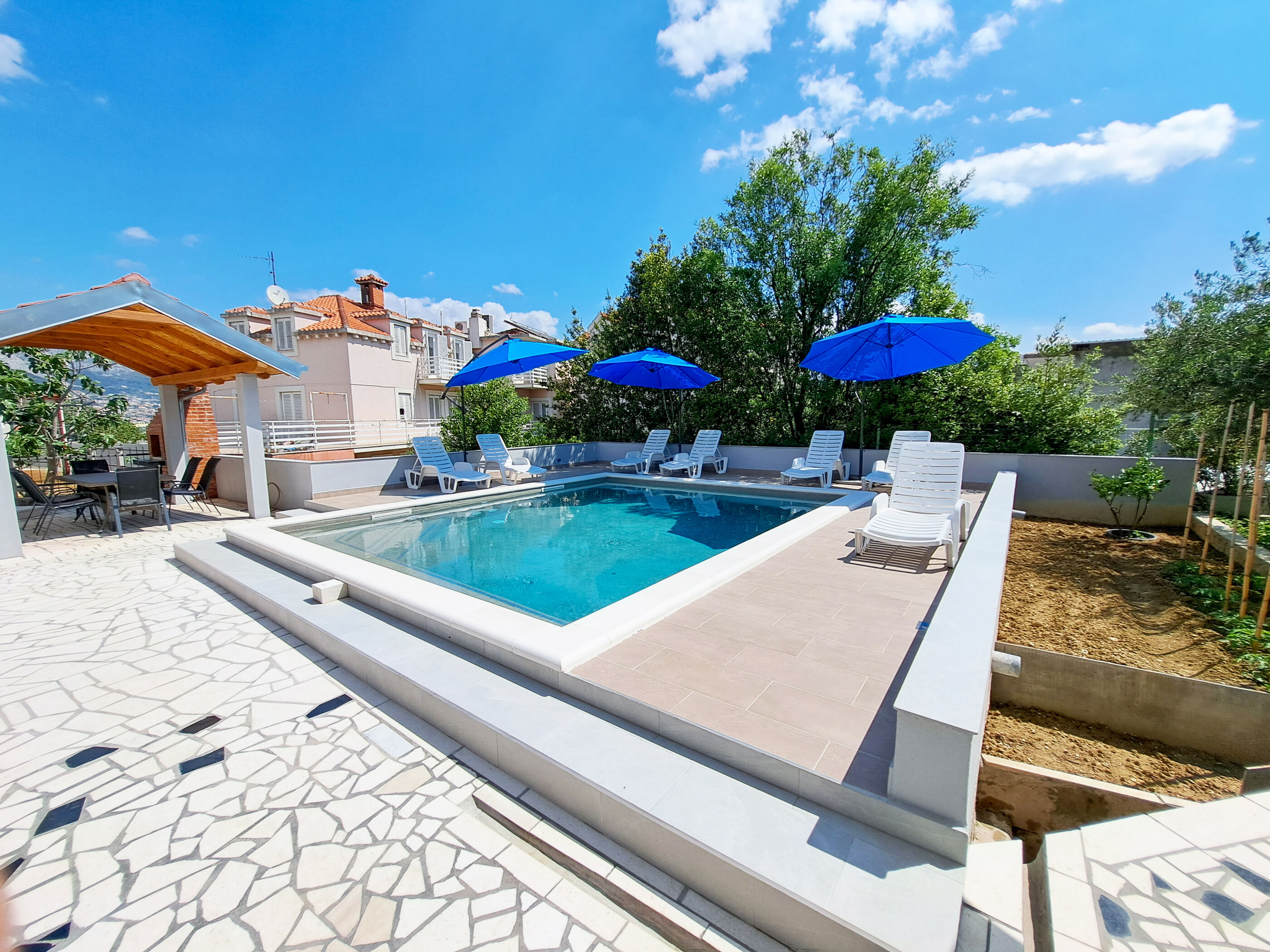 Photo of Apartments Mile