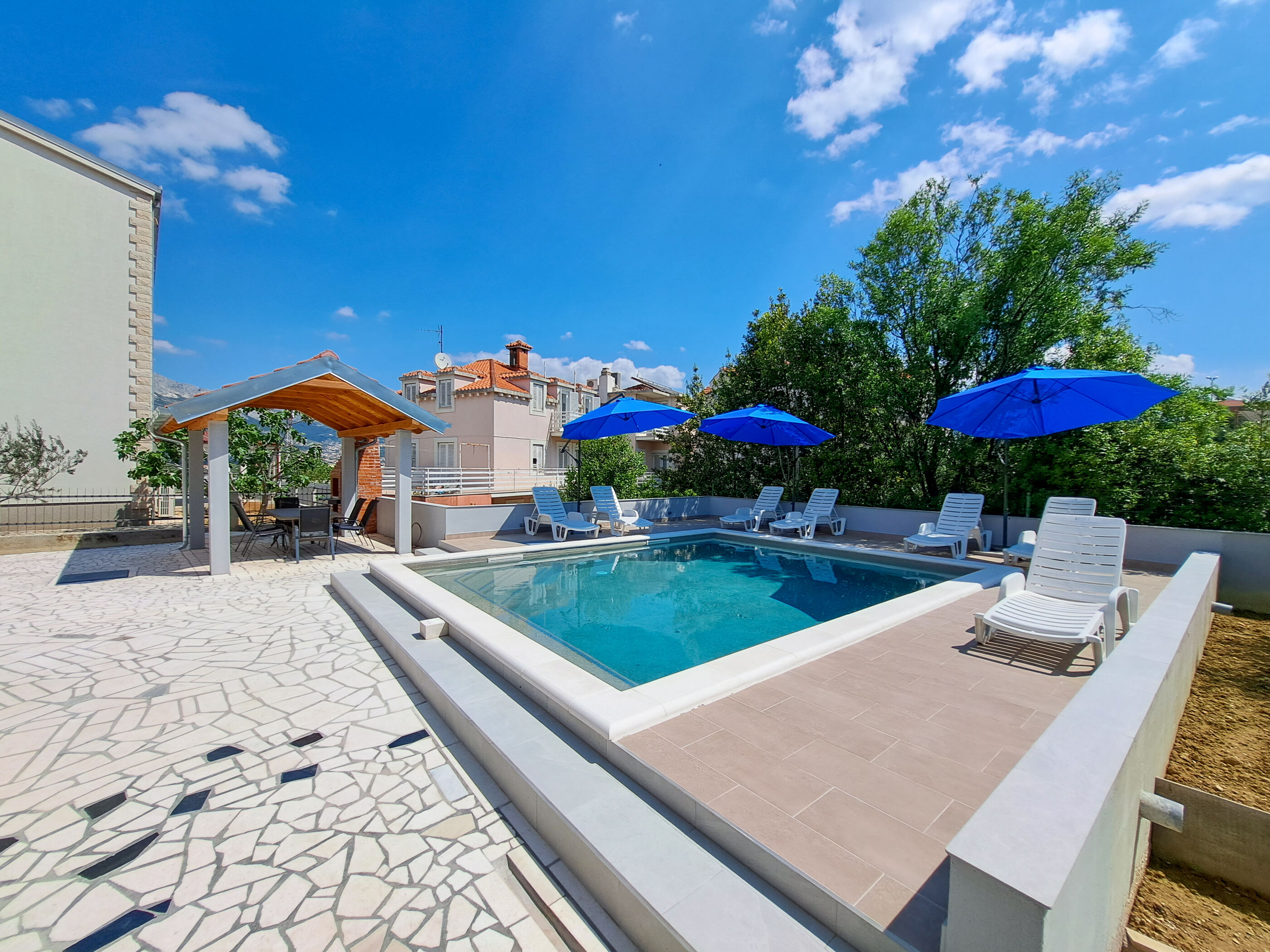 Photo of Apartments Mile