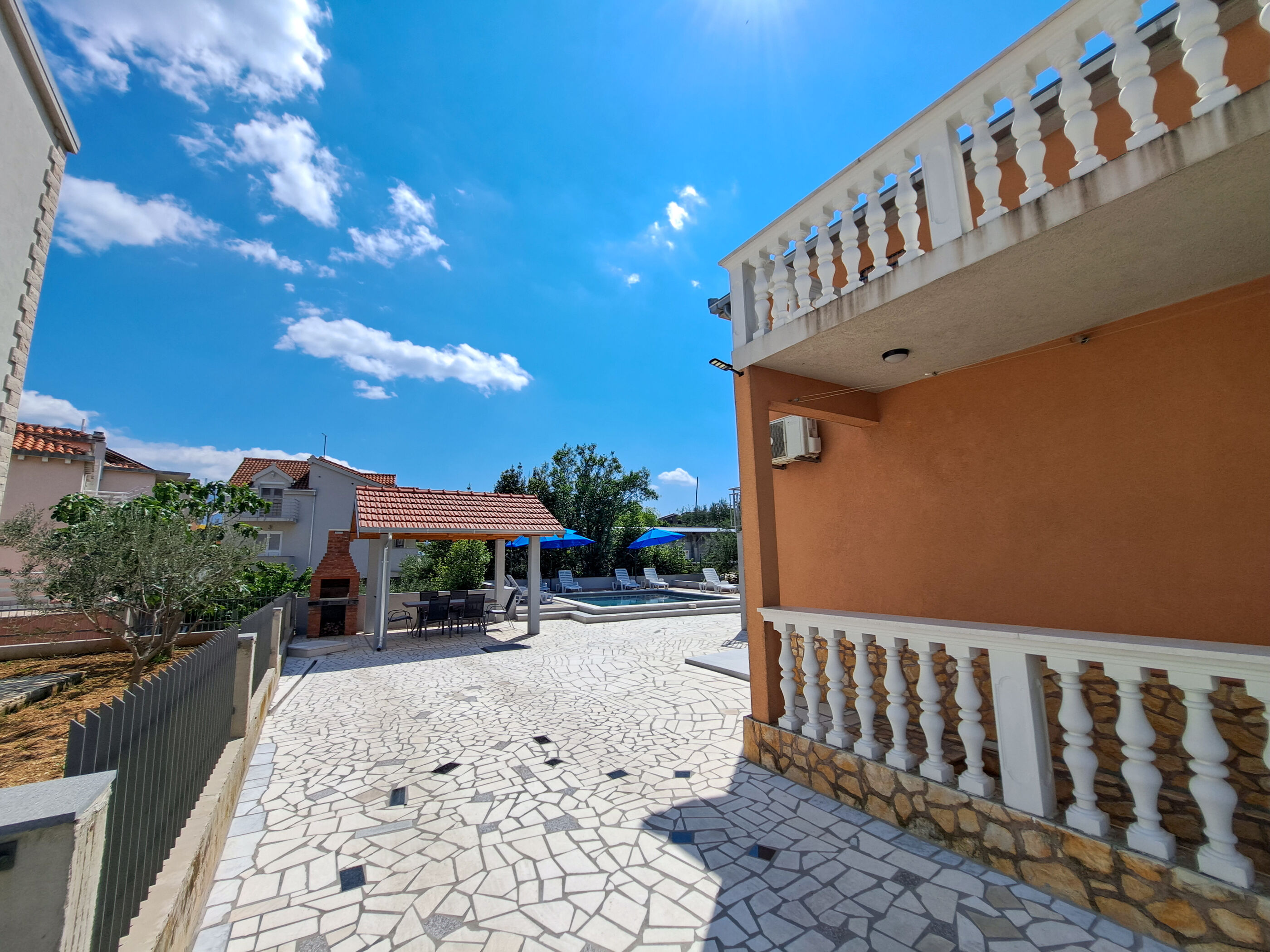 Photo of Apartments Mile