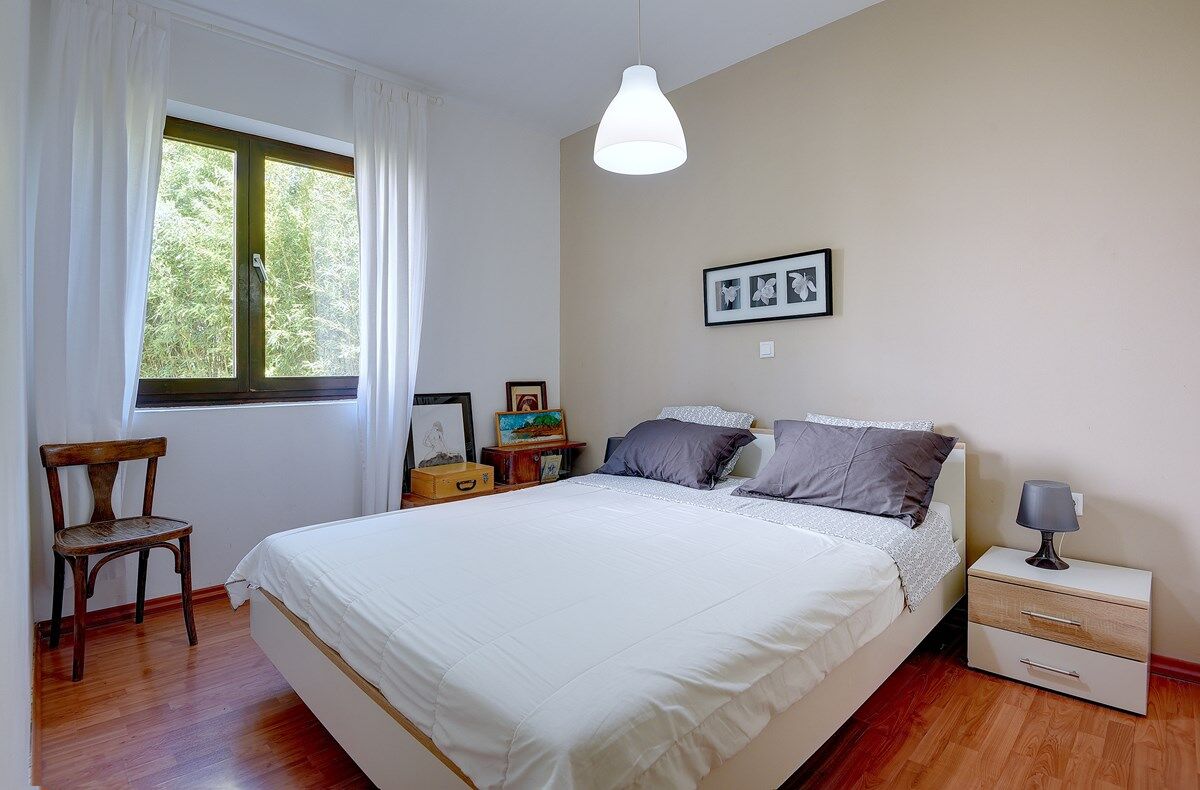 House Olivija 74262-A2