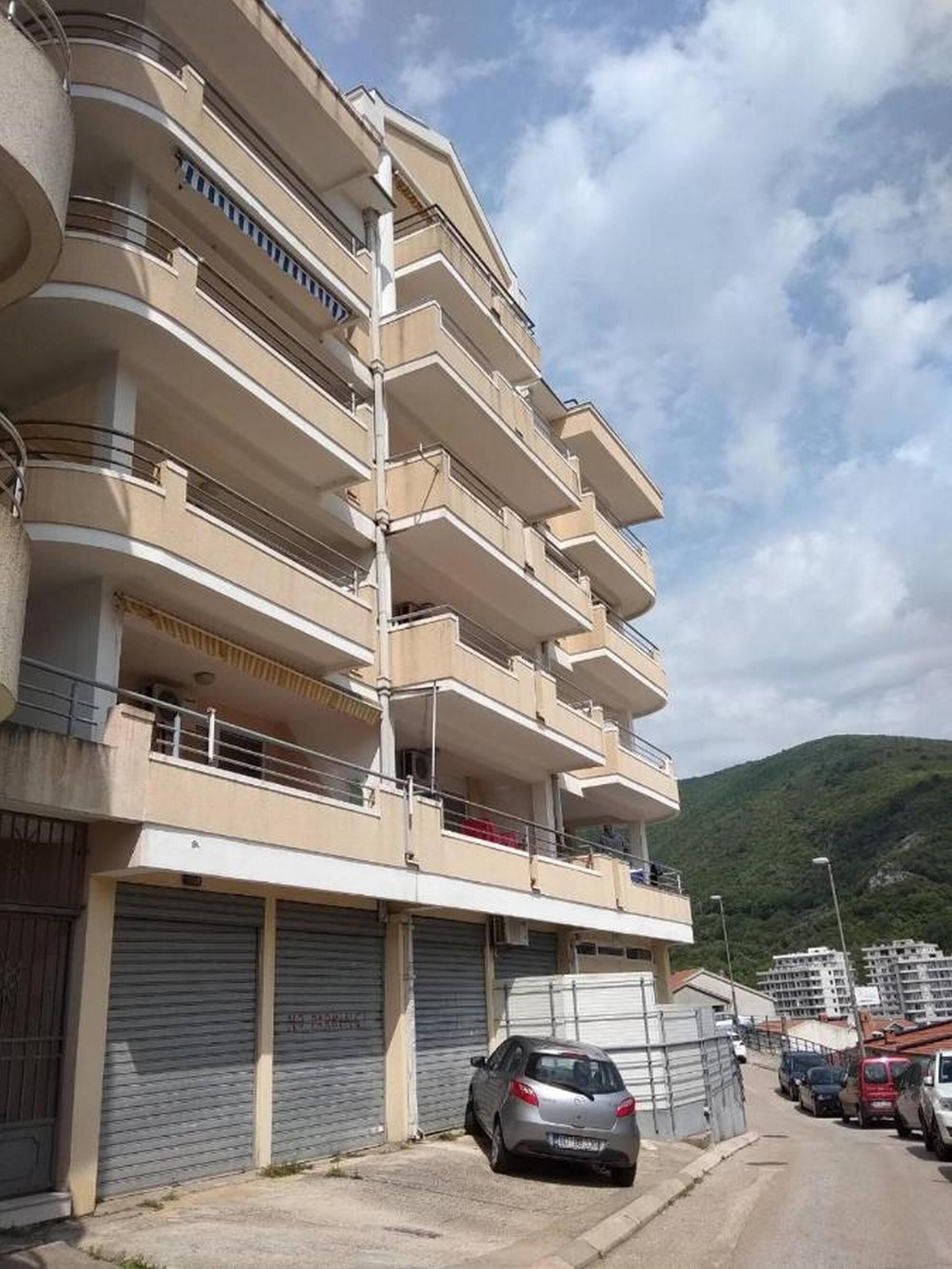 Apartment Nia 94631-A1