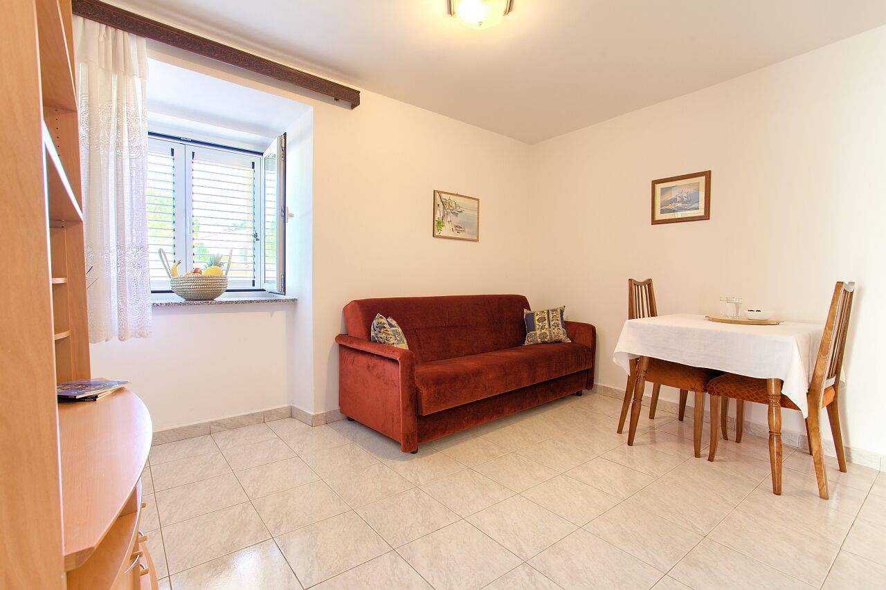 Apartment Ivy 12289-A1