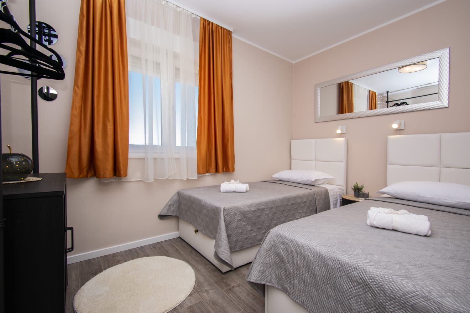 Apartments Diora and Silver 94881-A2