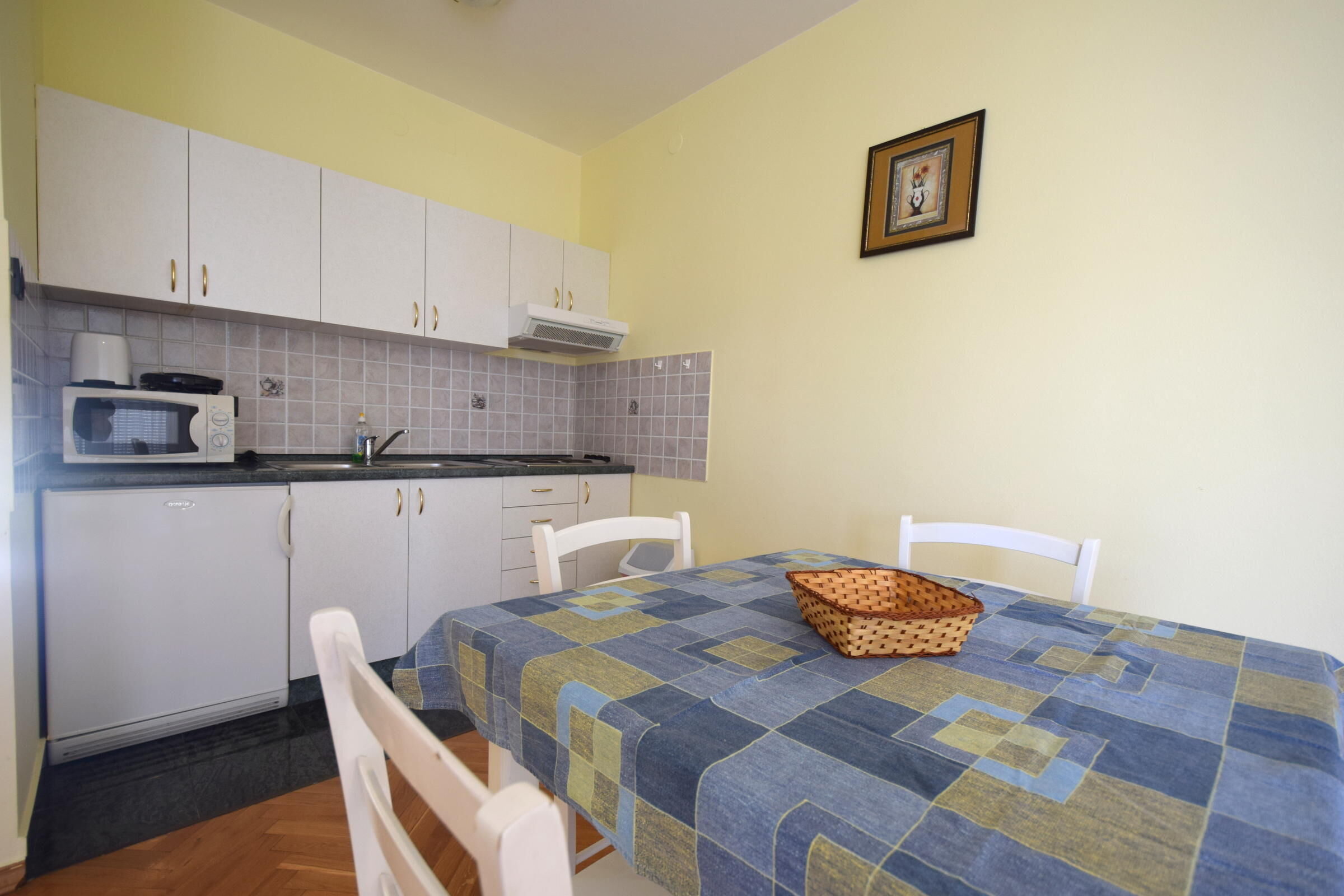 Apartments Luka 62148-A2