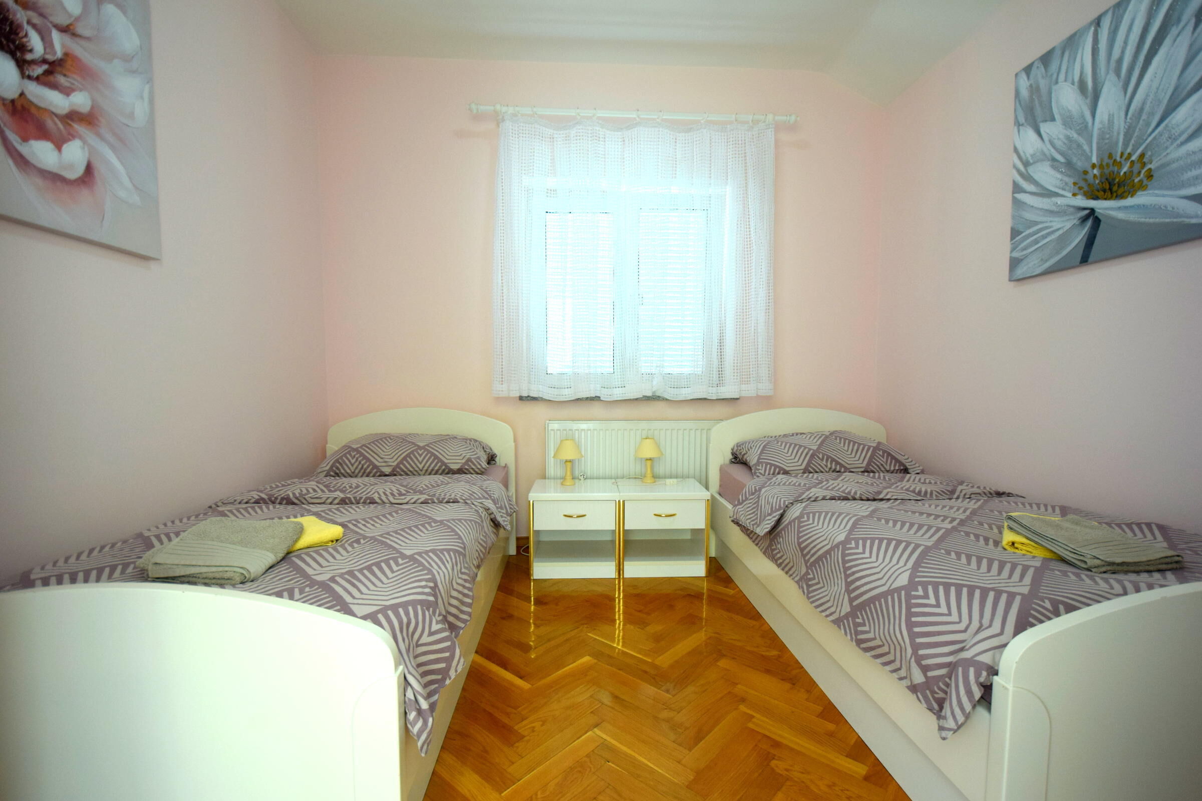 Apartments Luka 62148-A2