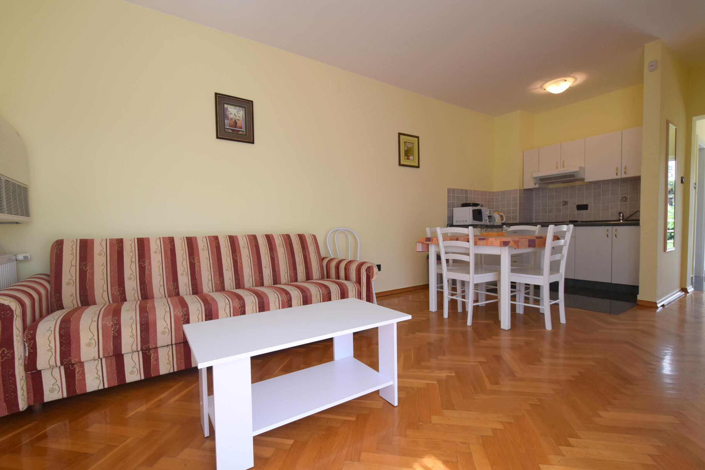 Apartments Luka 62148-A1