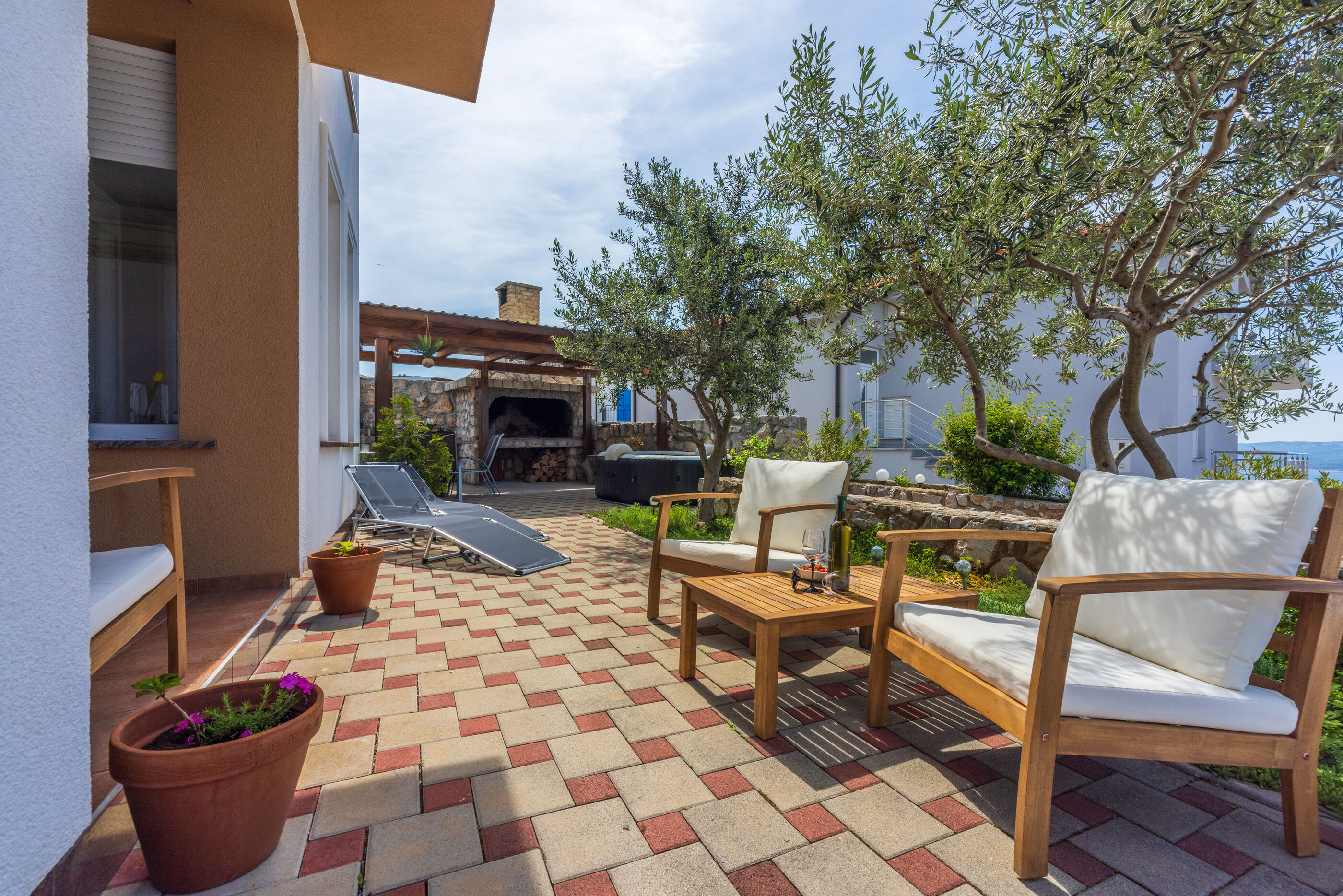 Apartment Deni 84932-A1