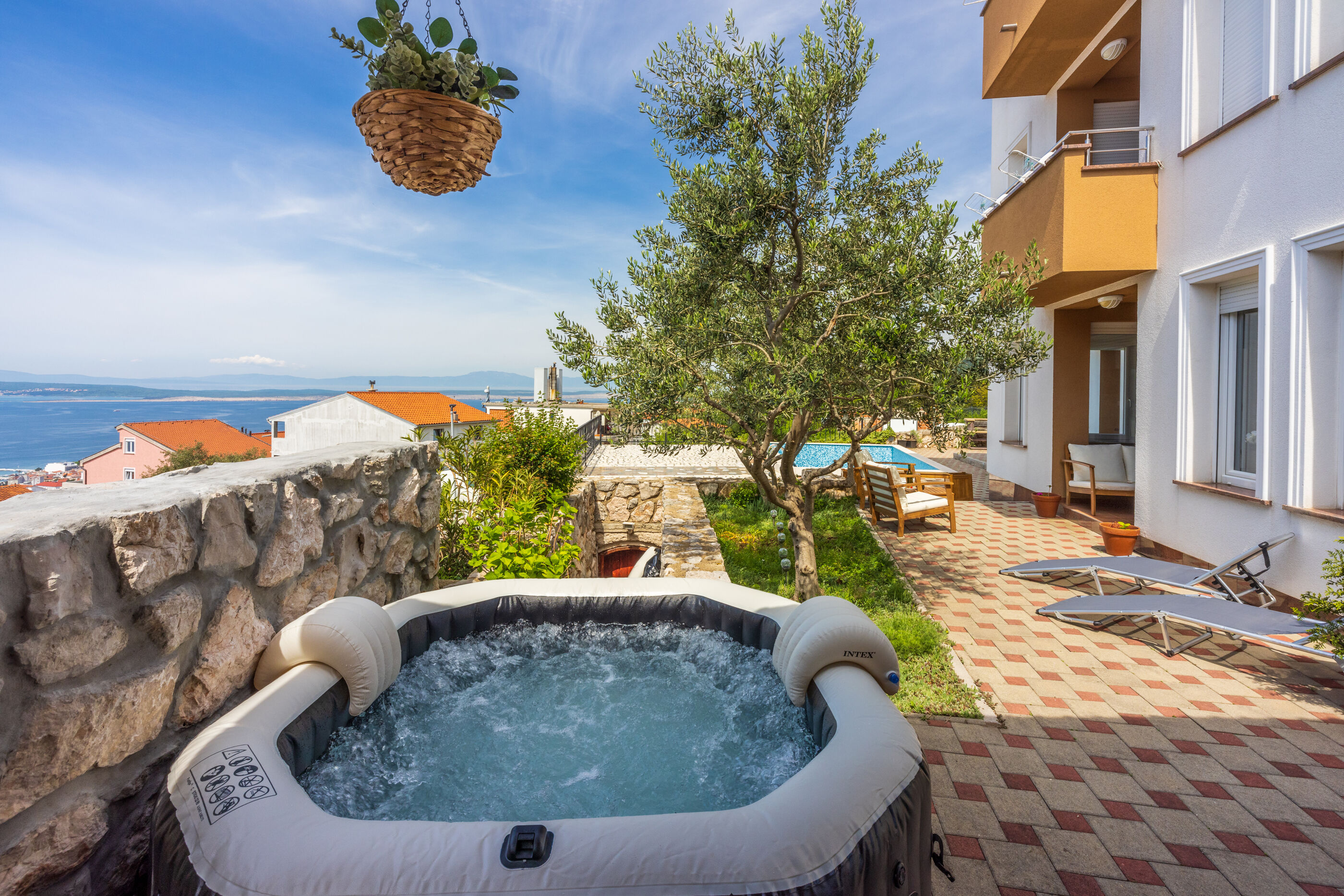 Apartment Deni 84932-A1