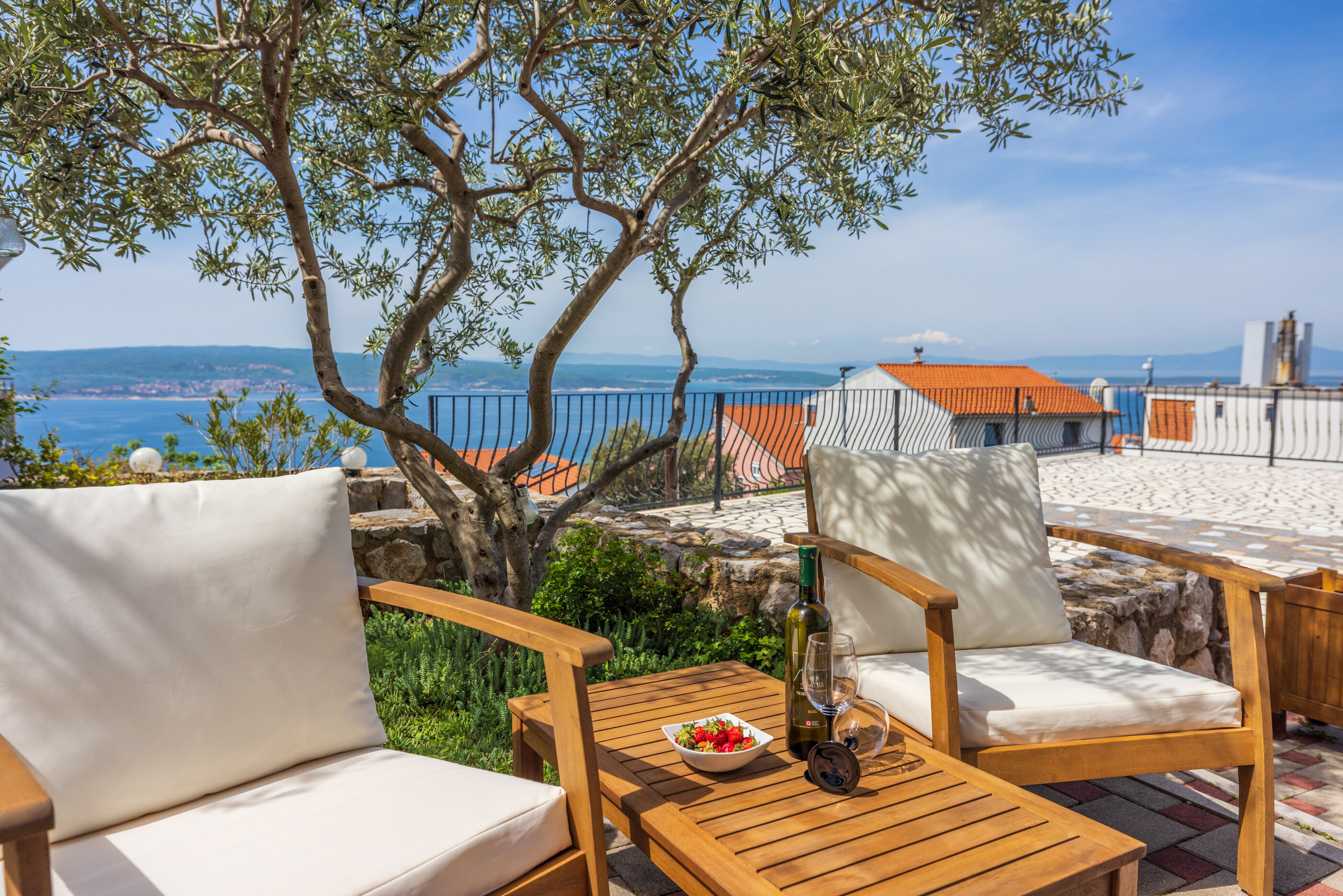 Apartment Deni 84932-A1