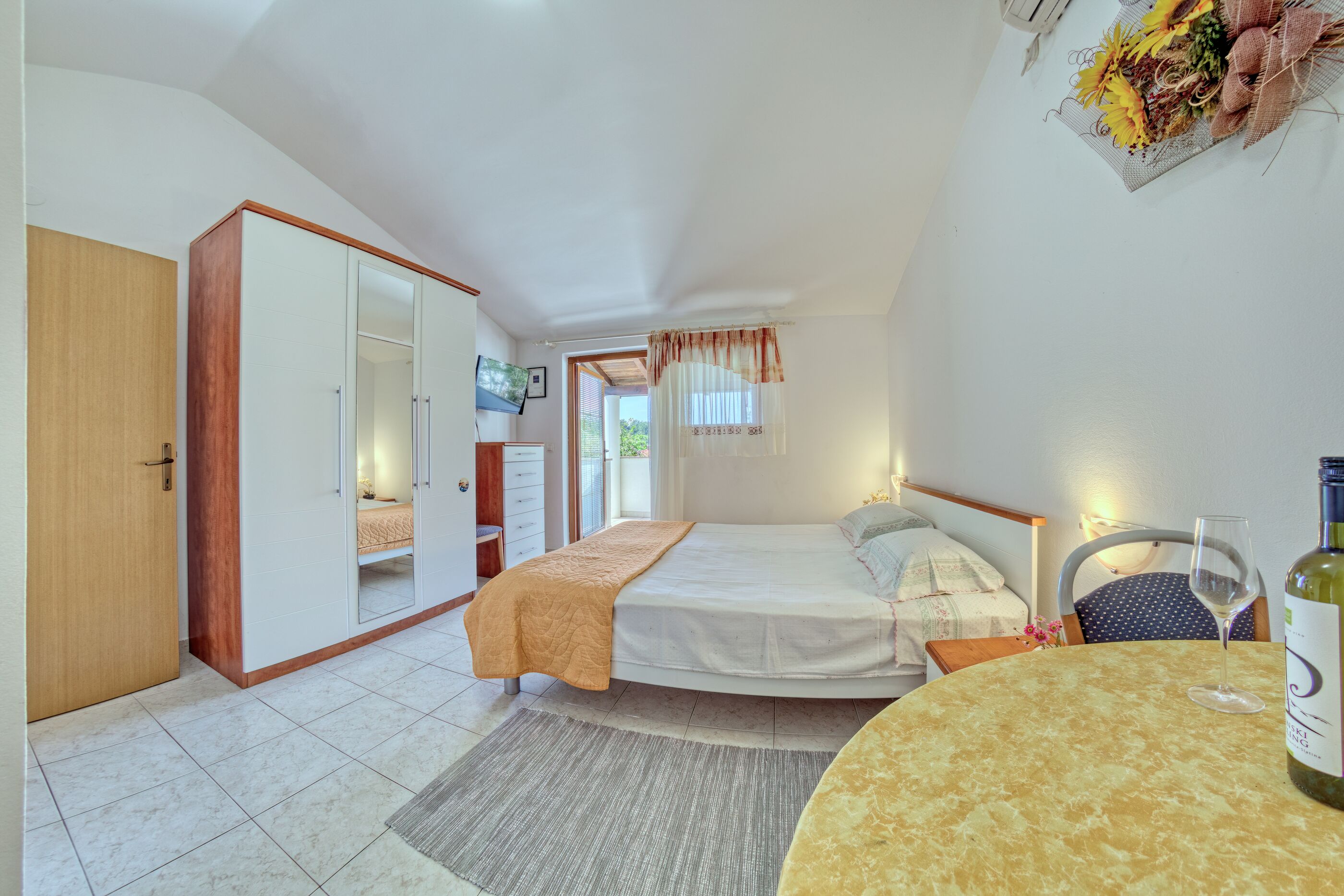 House Tiny house 94981-K1