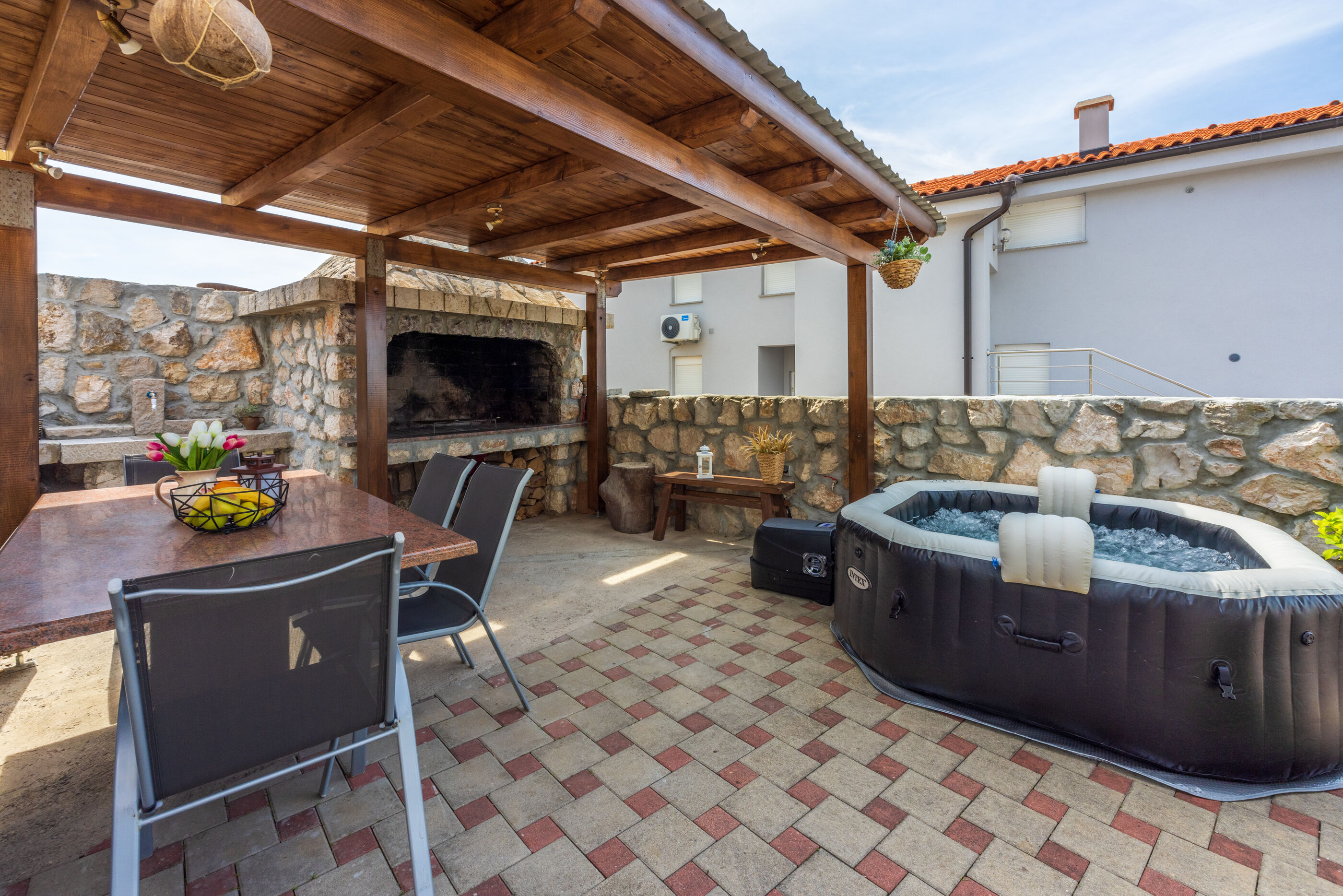 Apartment Deni 84932-A1
