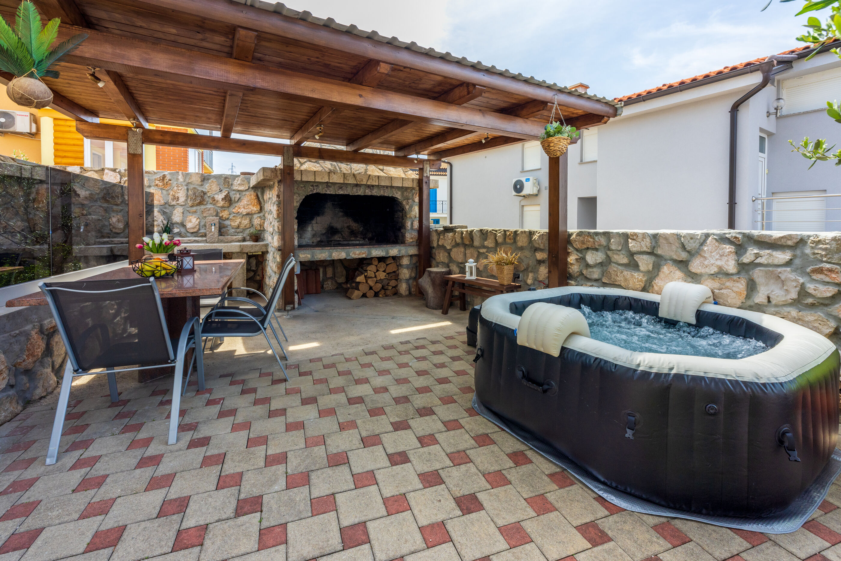 Apartment Deni 84932-A1