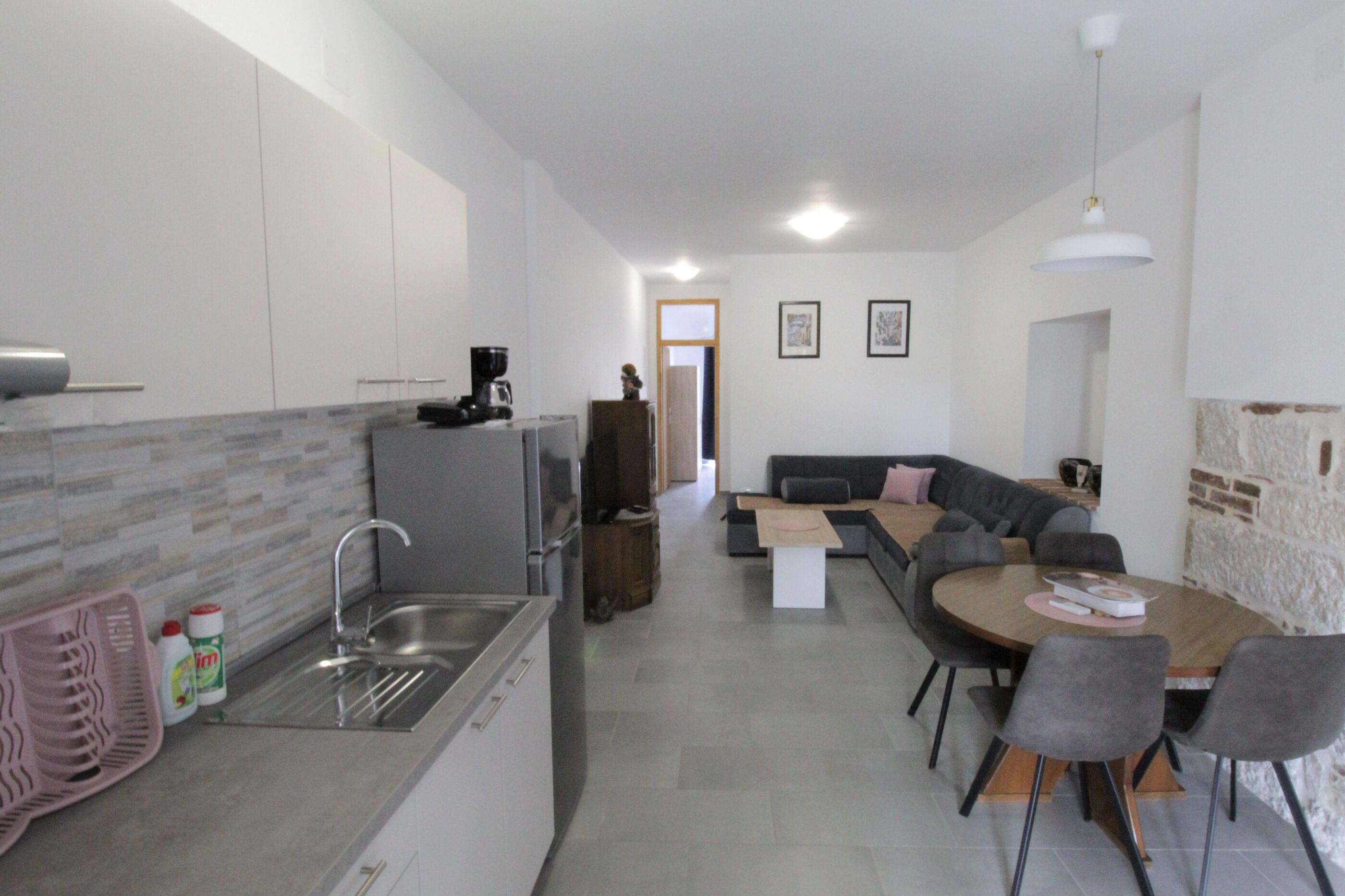 Apartments Sabrina 90328-A2