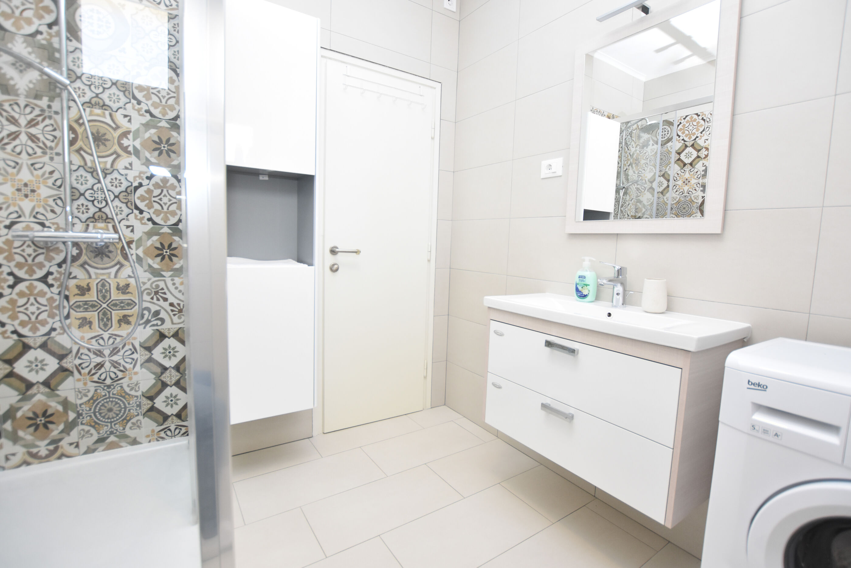 Apartments Guzela 40492-A1