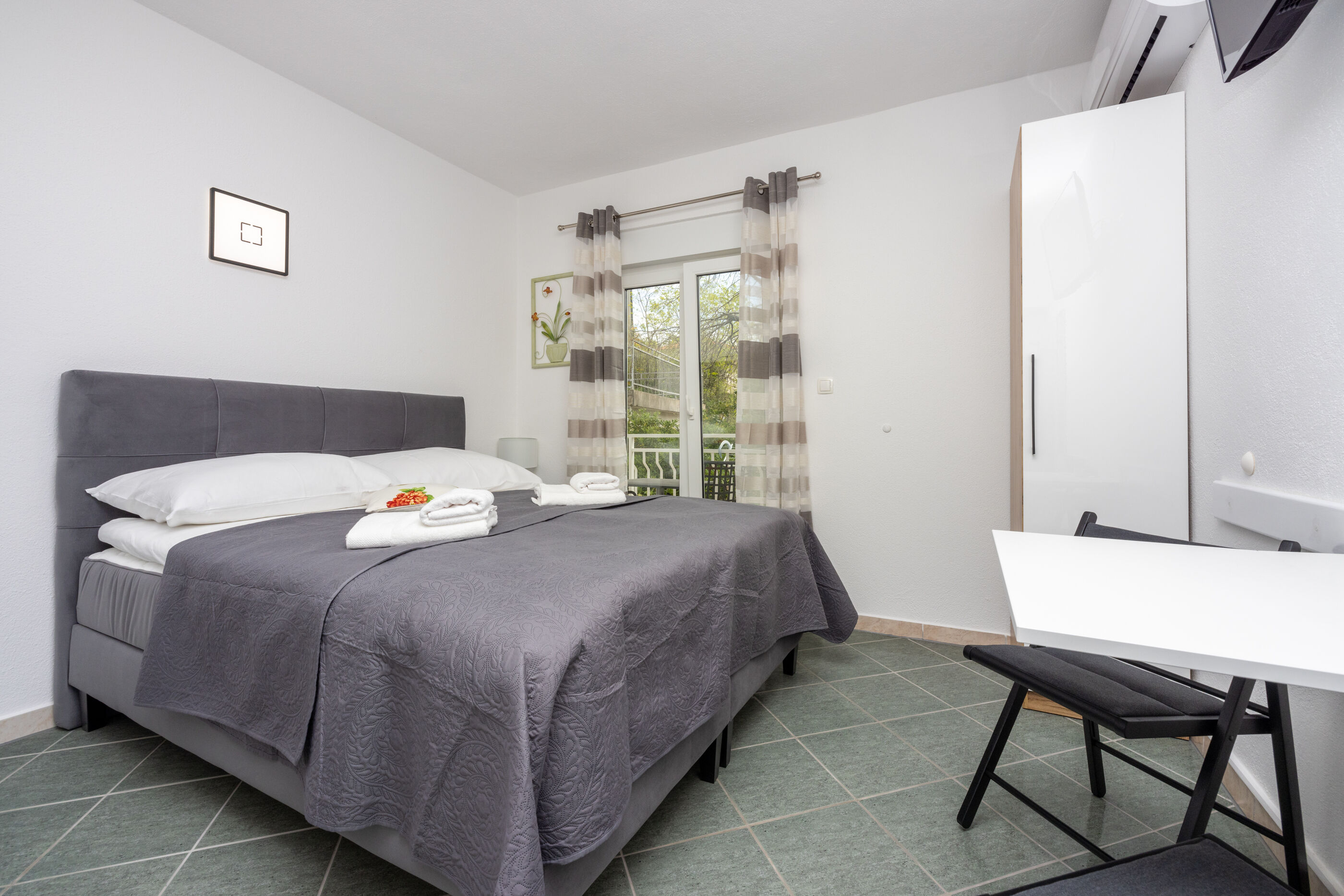 Apartments Porto 62786-A1