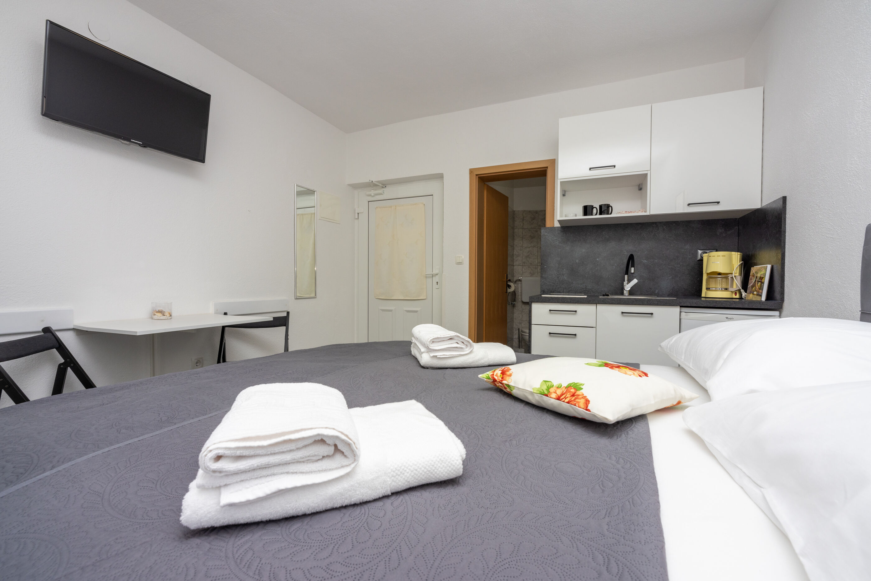 Apartments Porto 62786-A1